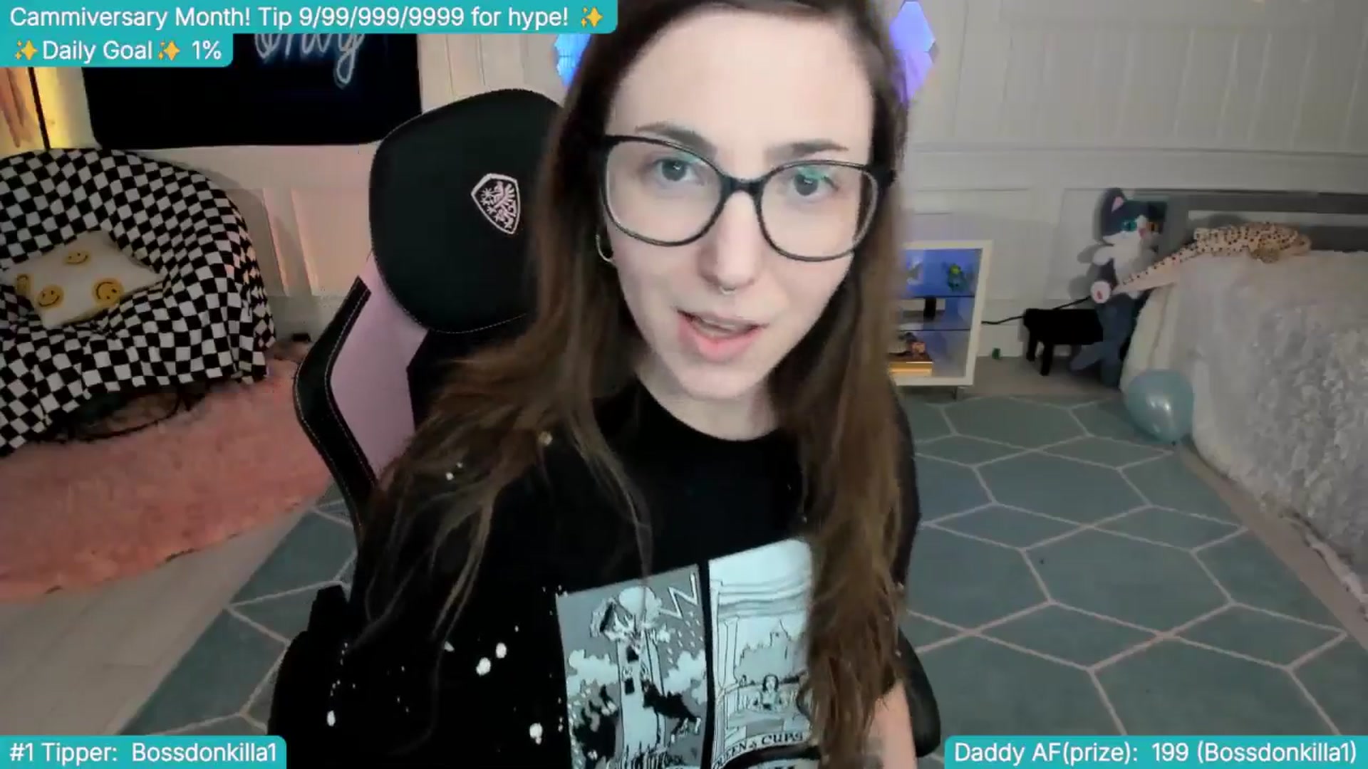 Gallery image thumbnail from TheSharkQueen's myfreecams stream on, 04/11/2025, 03:47 image 2 of 20