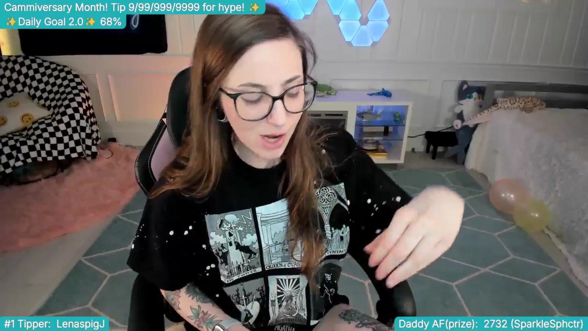 Gallery image thumbnail from TheSharkQueen's myfreecams stream on, 04/11/2025, 05:17 image 15 of 20