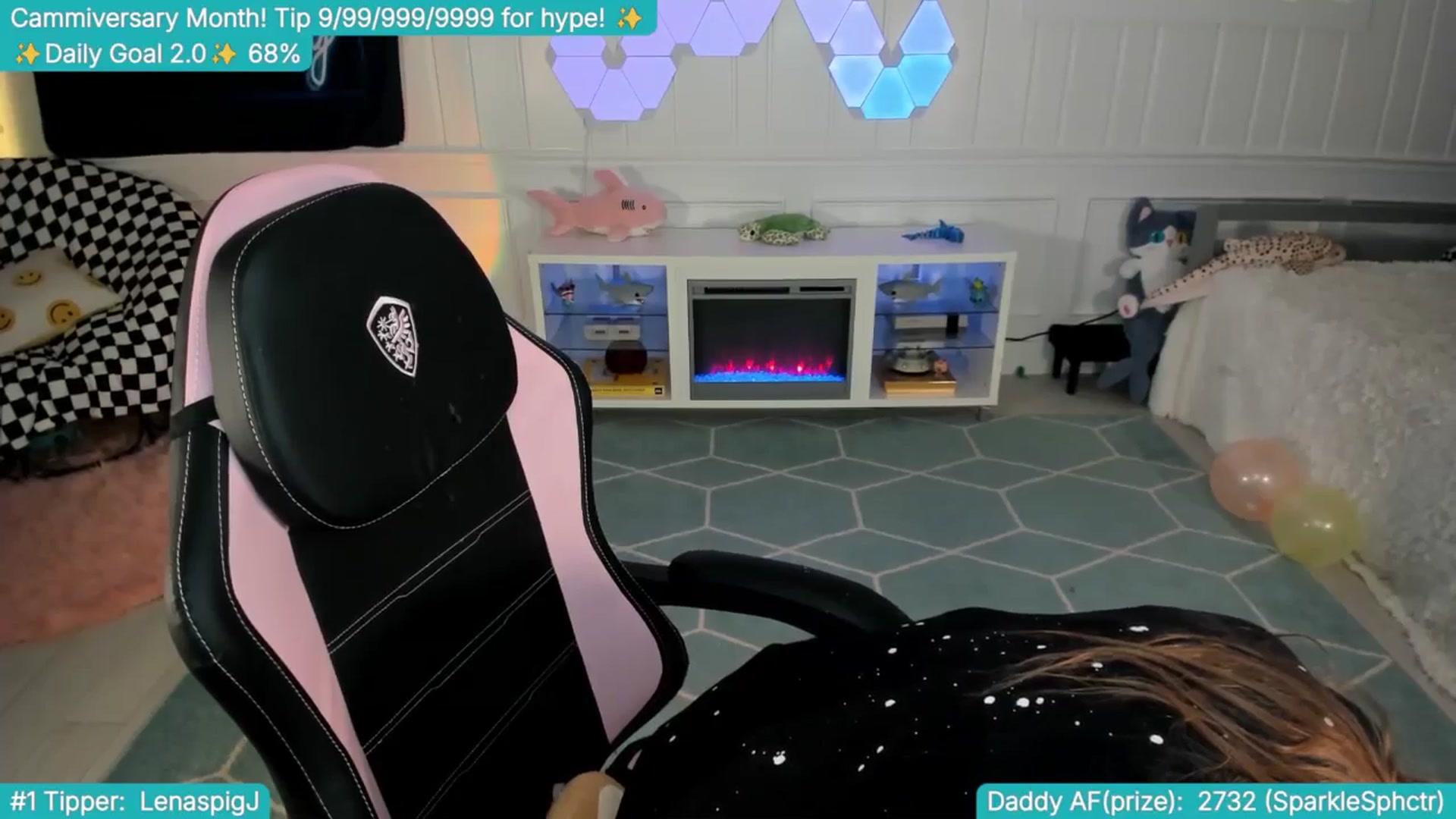 Gallery image thumbnail from TheSharkQueen's myfreecams stream on, 04/11/2025, 05:17 image 7 of 20