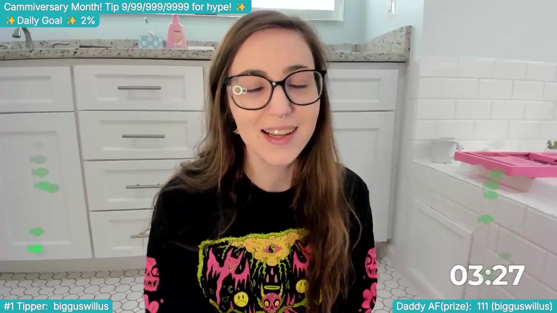 Gallery image thumbnail from TheSharkQueen's myfreecams stream on, 04/12/2025, 18:53 image 13 of 20