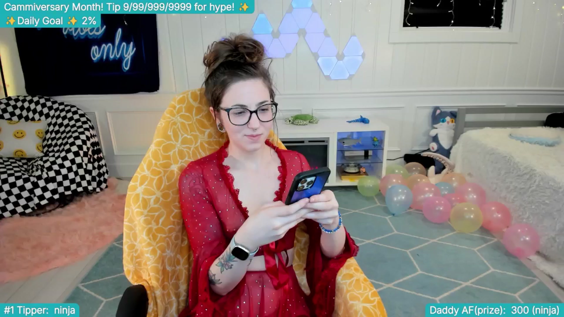 Gallery image thumbnail from TheSharkQueen's myfreecams stream on, 04/17/2025, 03:55 image 13 of 20