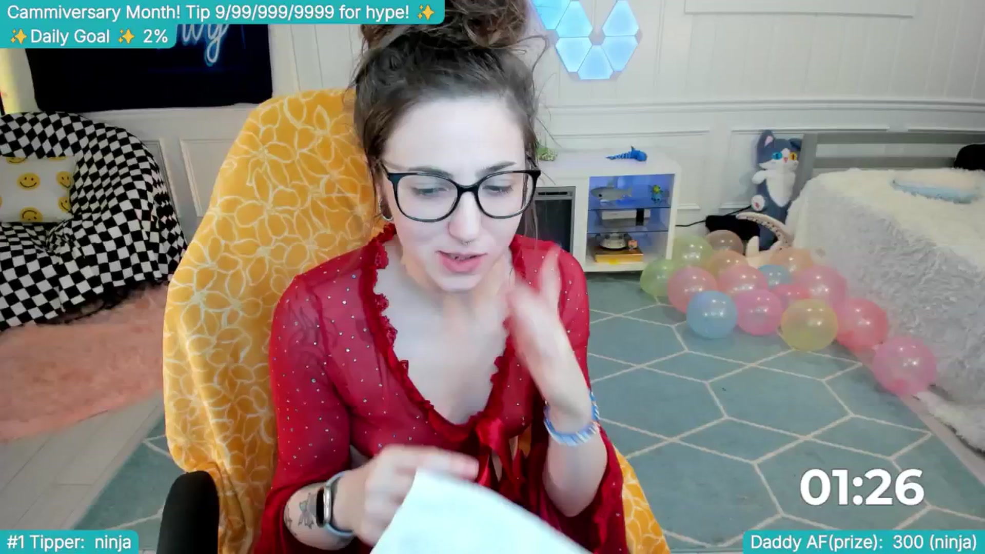 Gallery image thumbnail from TheSharkQueen's myfreecams stream on, 04/17/2025, 03:55 image 19 of 20