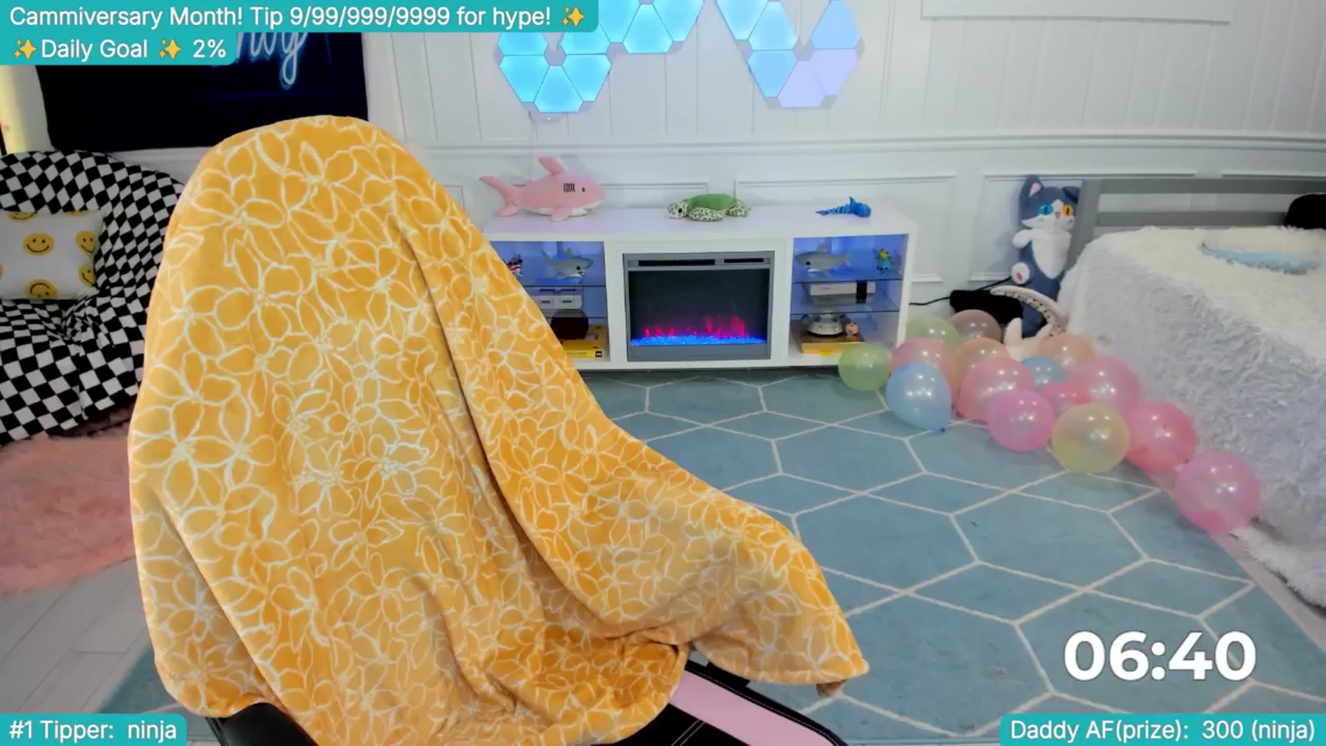 Gallery image thumbnail from TheSharkQueen's myfreecams stream on, 04/17/2025, 03:55 image 17 of 20