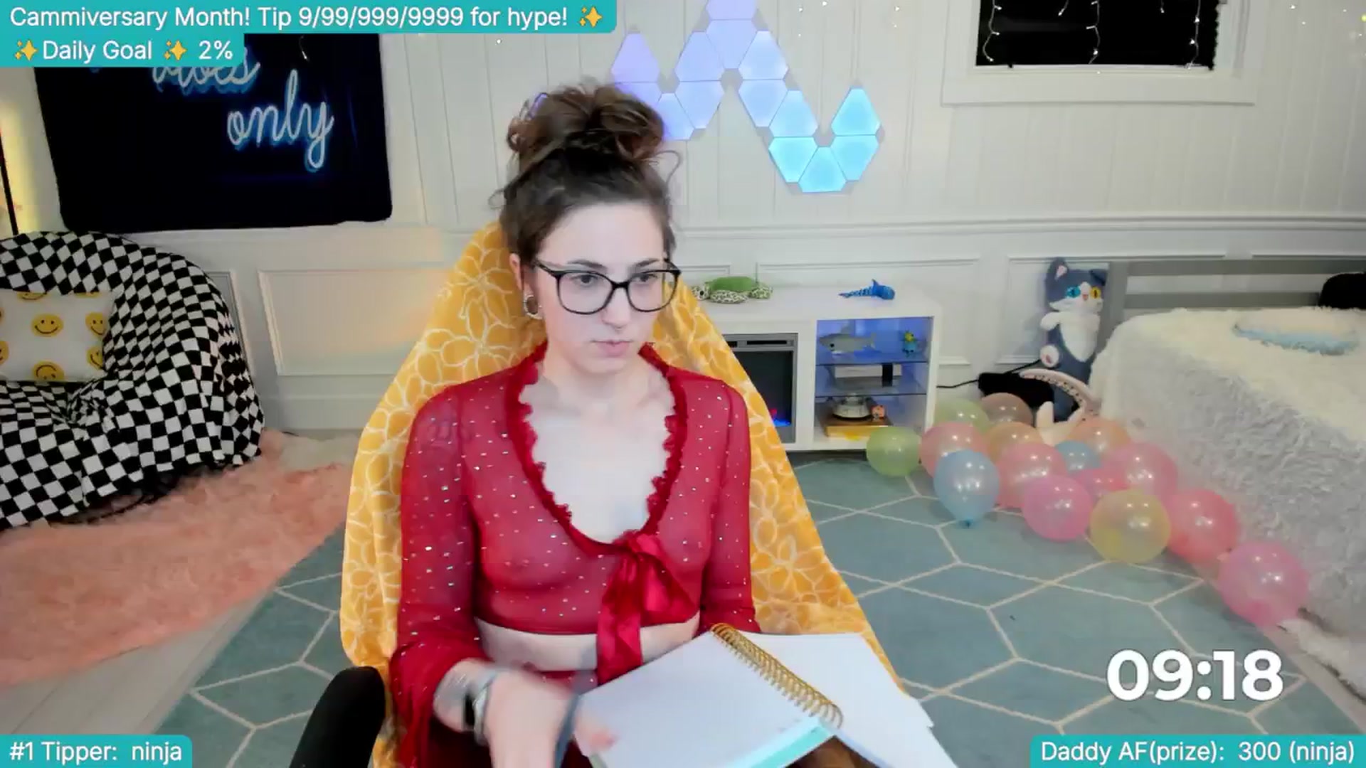 Gallery image thumbnail from TheSharkQueen's myfreecams stream on, 04/17/2025, 03:55 image 16 of 20