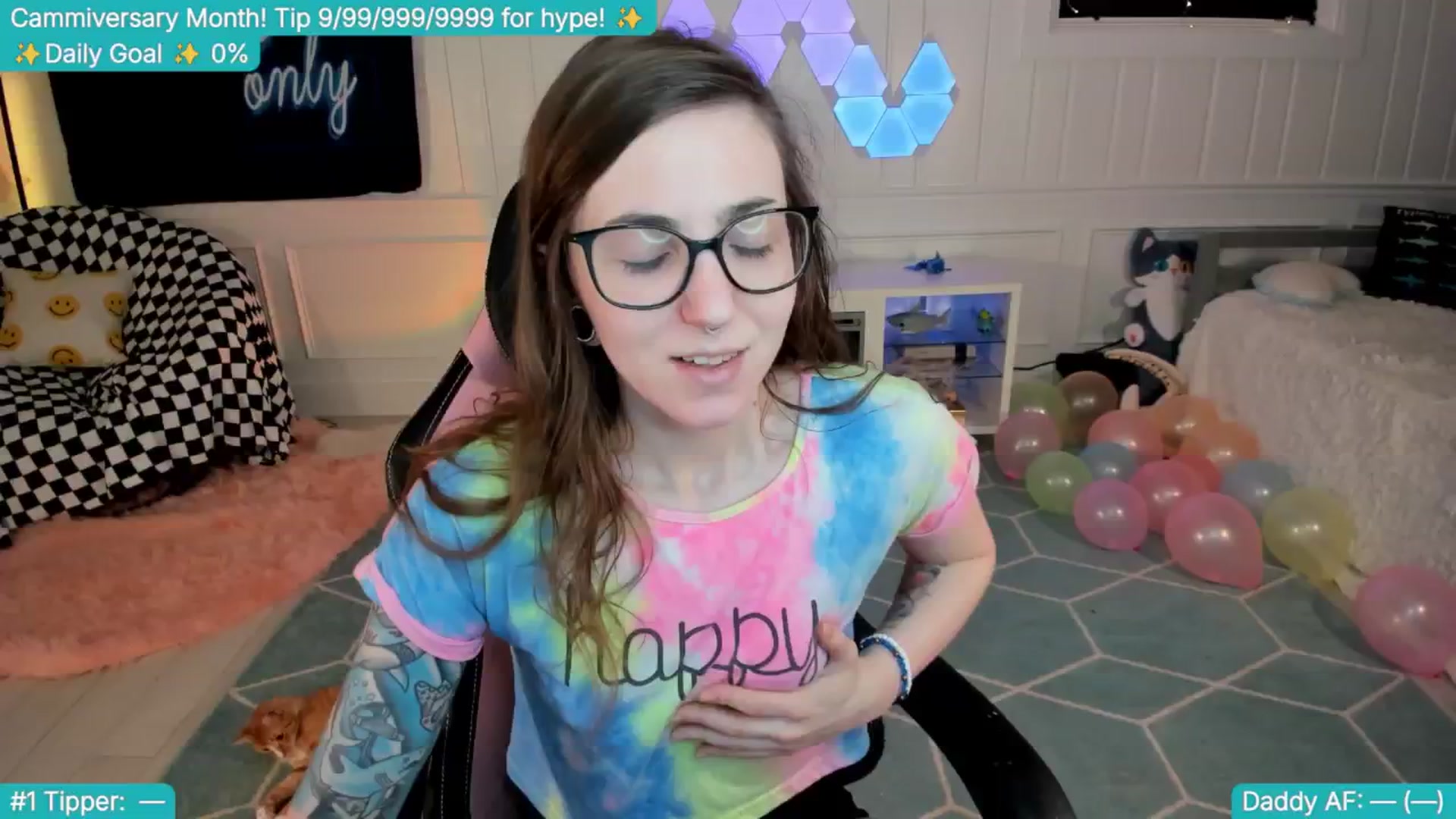 Gallery image thumbnail from TheSharkQueen's myfreecams stream on, 04/18/2025, 01:18 image 5 of 20