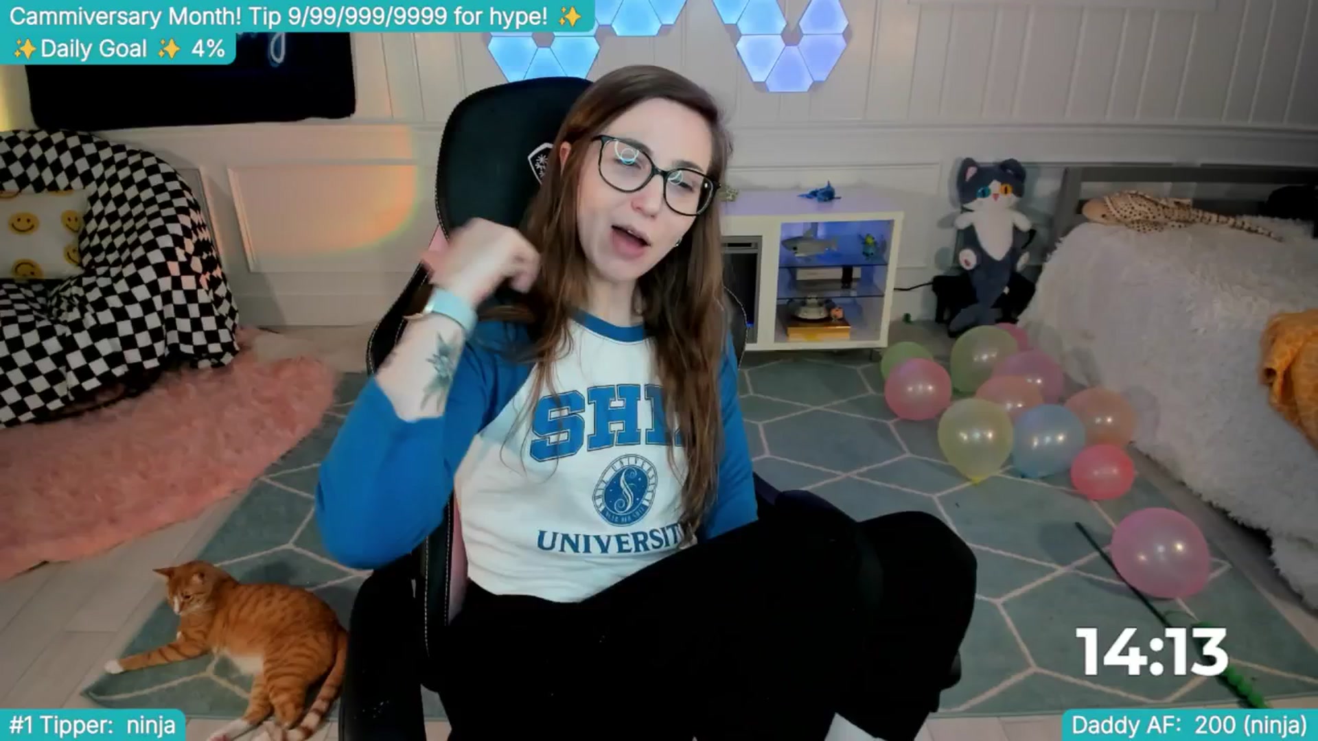 Gallery image thumbnail from TheSharkQueen's myfreecams stream on, 04/19/2025, 04:06 image 17 of 20