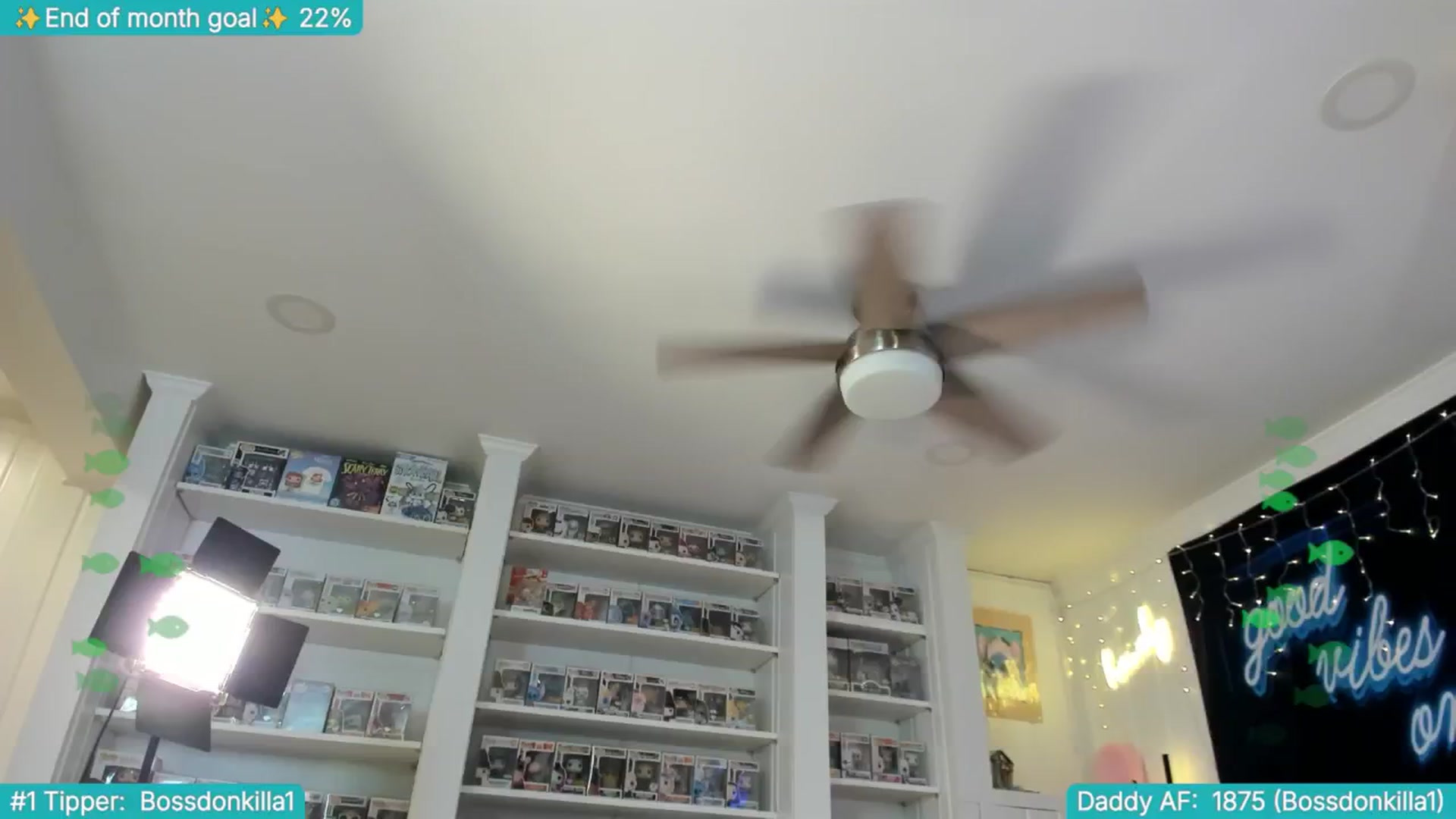 Gallery image thumbnail from TheSharkQueen's myfreecams stream on, 04/30/2025, 06:31 image 8 of 20