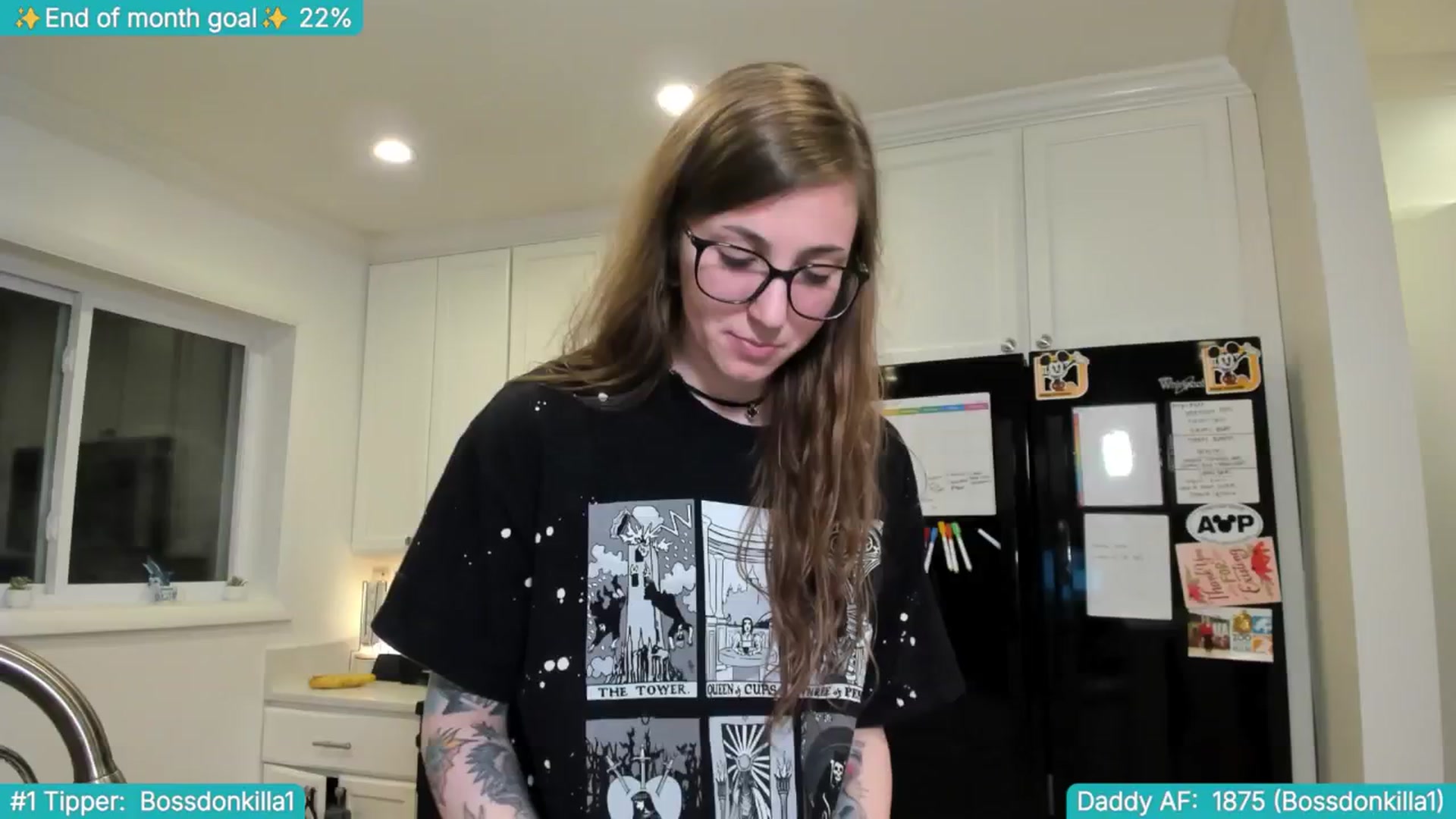 Gallery image thumbnail from TheSharkQueen's myfreecams stream on, 04/30/2025, 06:31 image 15 of 20