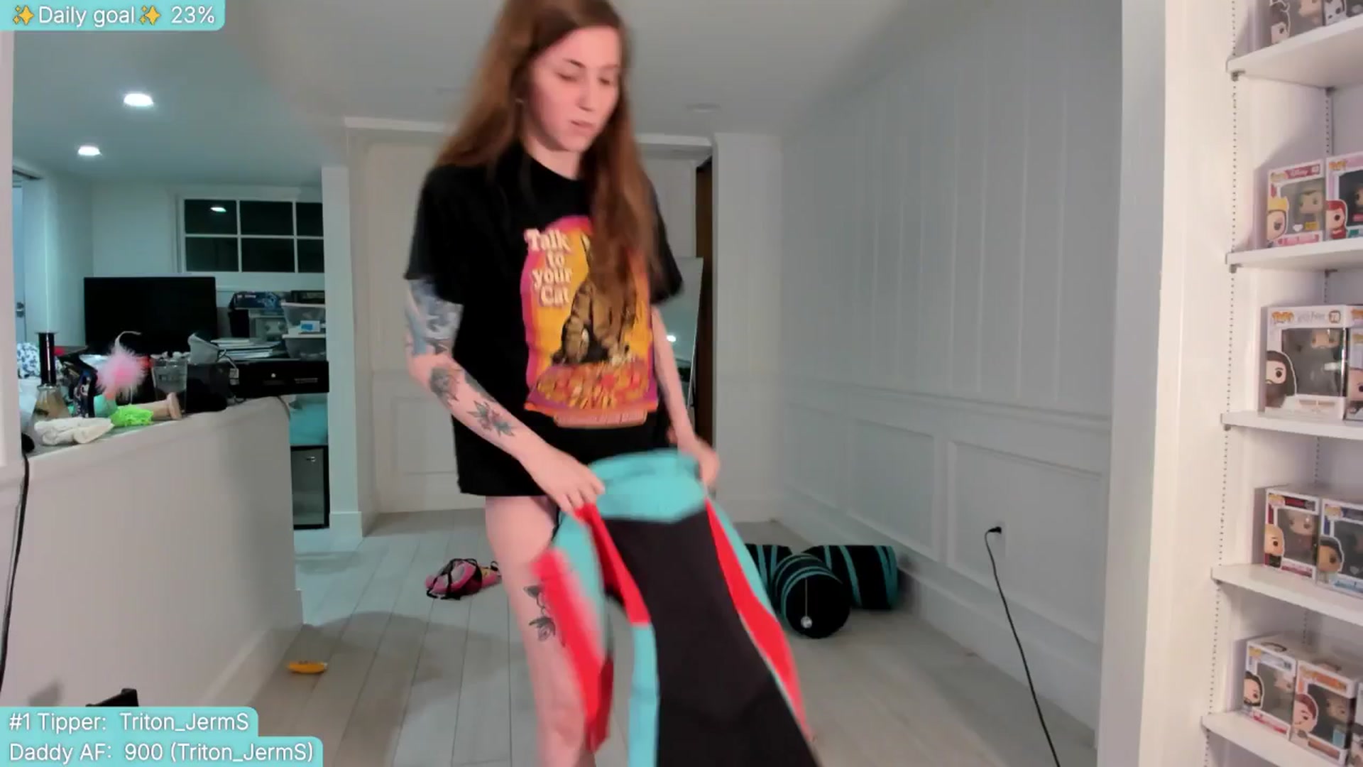 Gallery image thumbnail from TheSharkQueen's myfreecams stream on, 05/30/2025, 04:38 image 8 of 20