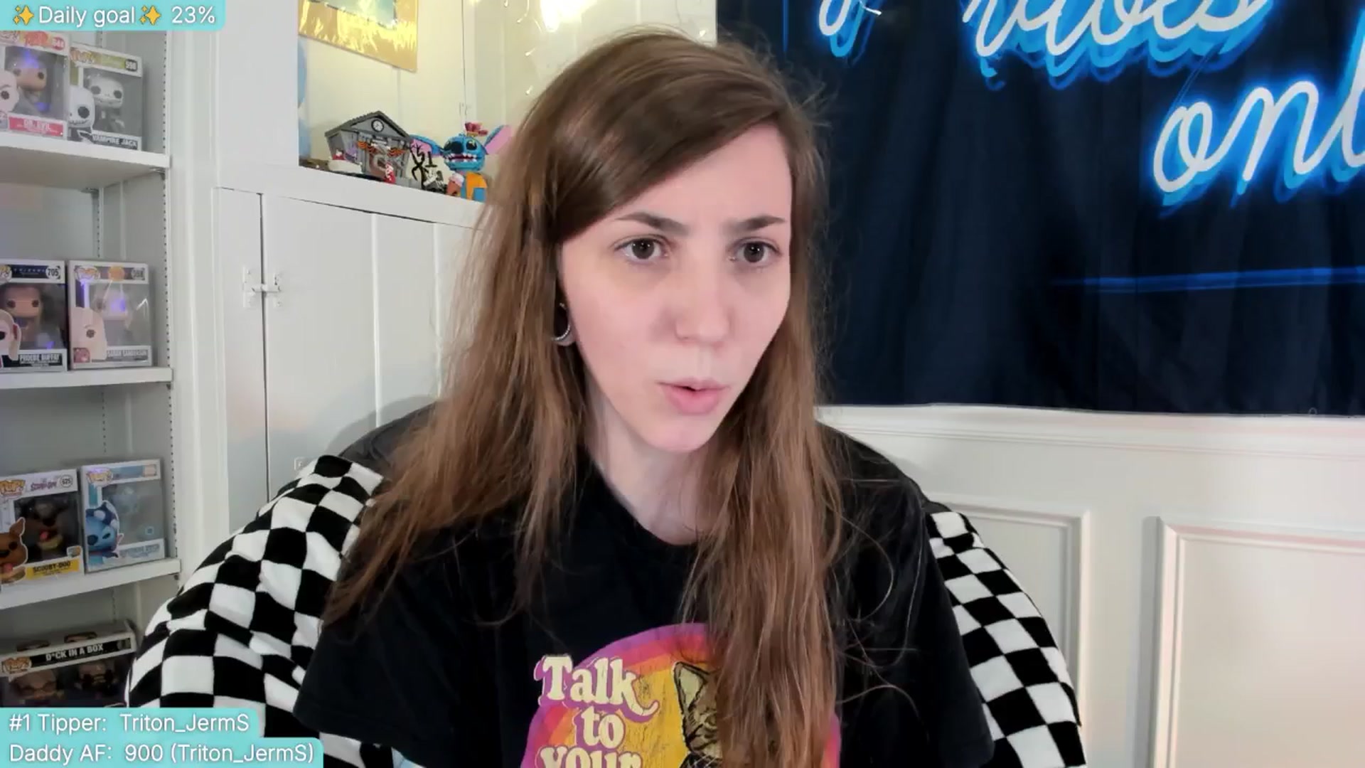 Gallery image thumbnail from TheSharkQueen's myfreecams stream on, 05/30/2025, 04:38 image 17 of 20