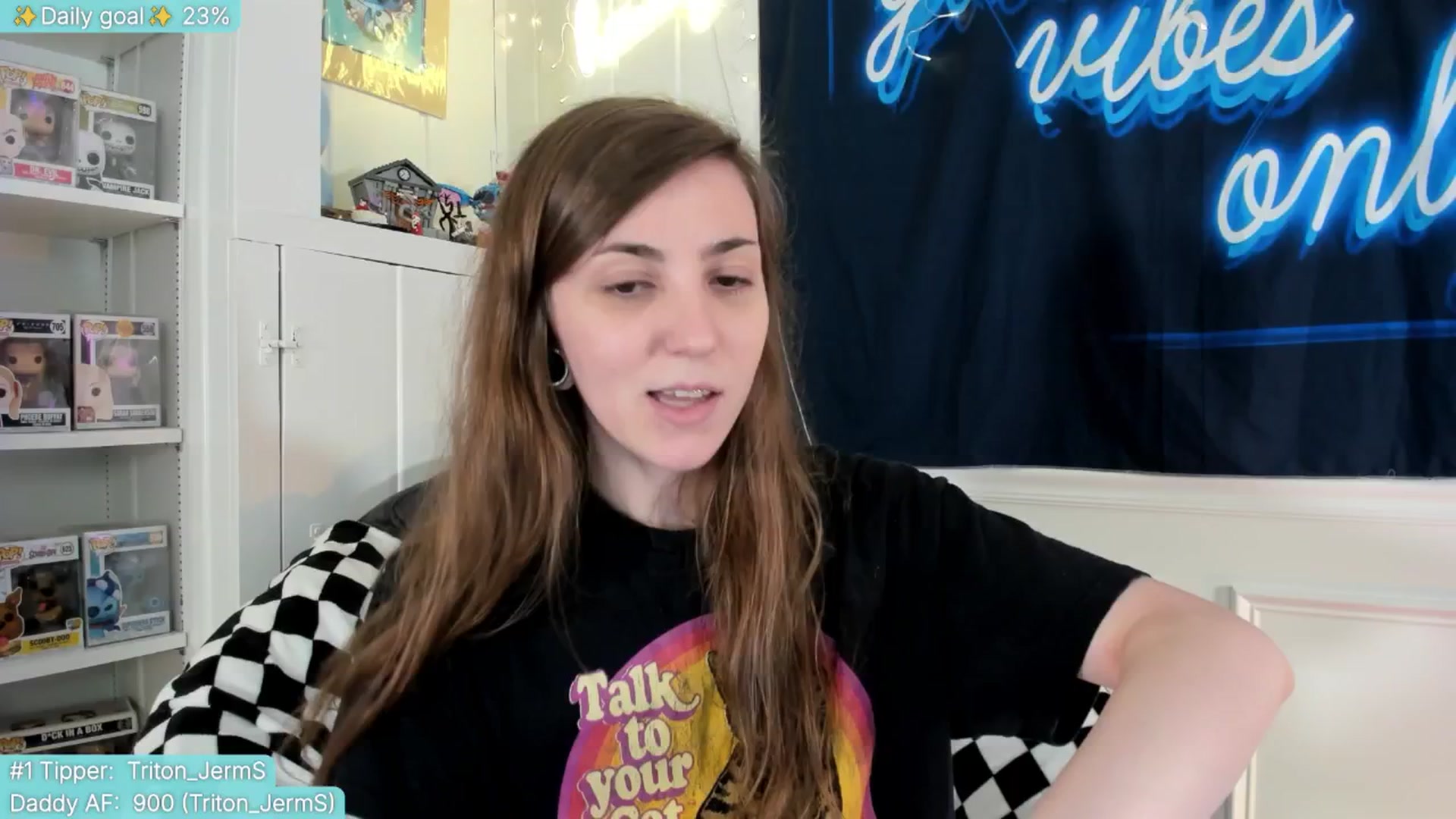 Gallery image thumbnail from TheSharkQueen's myfreecams stream on, 05/30/2025, 04:38 image 16 of 20