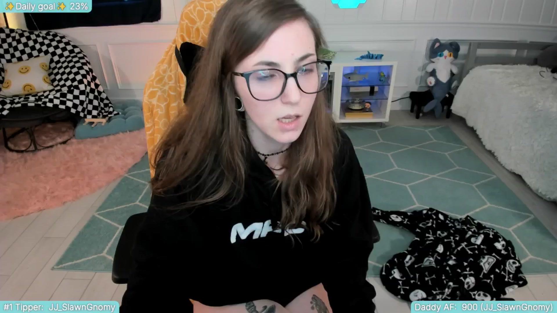 Gallery image thumbnail from TheSharkQueen's myfreecams stream on, 06/05/2025, 05:52 image 9 of 20