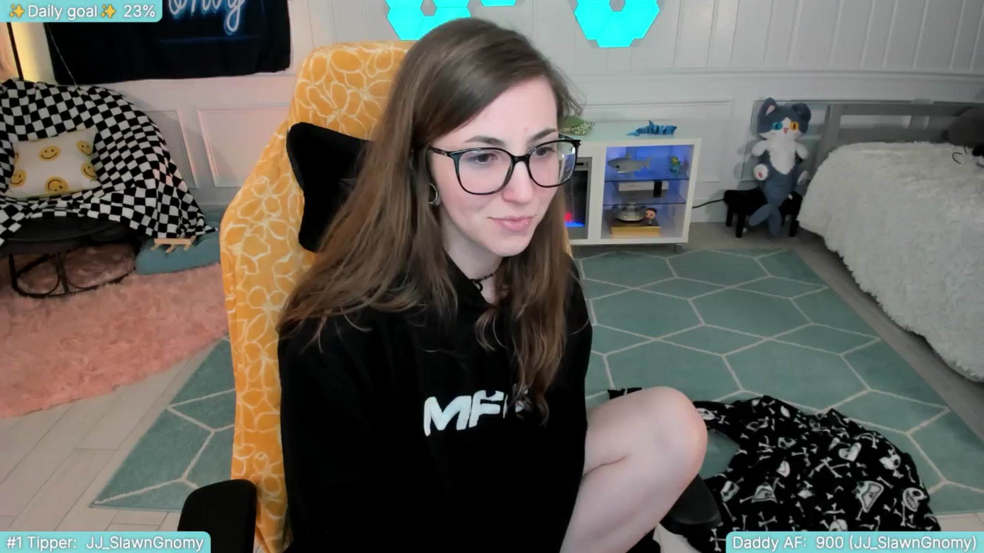 Gallery image thumbnail from TheSharkQueen's myfreecams stream on, 06/05/2025, 05:52 image 10 of 20