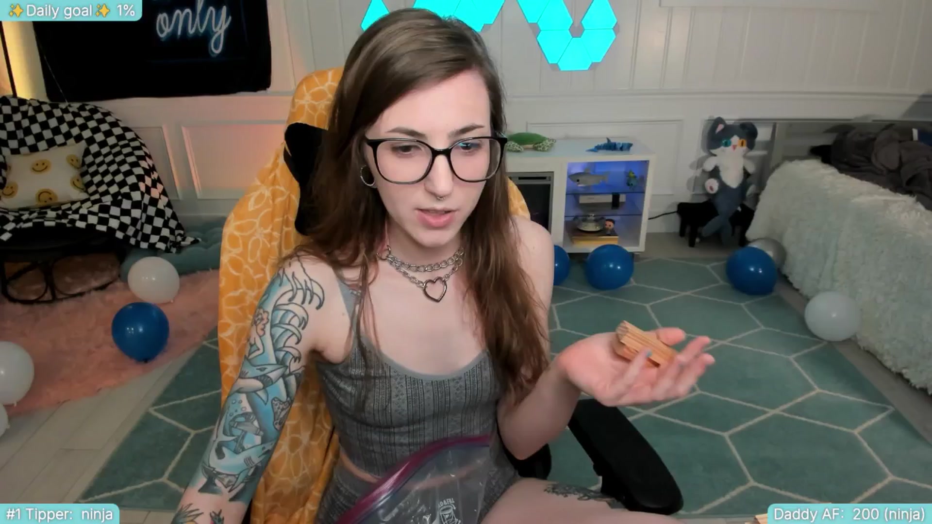 Gallery image thumbnail from TheSharkQueen's myfreecams stream on, 06/07/2025, 03:23 image 3 of 20