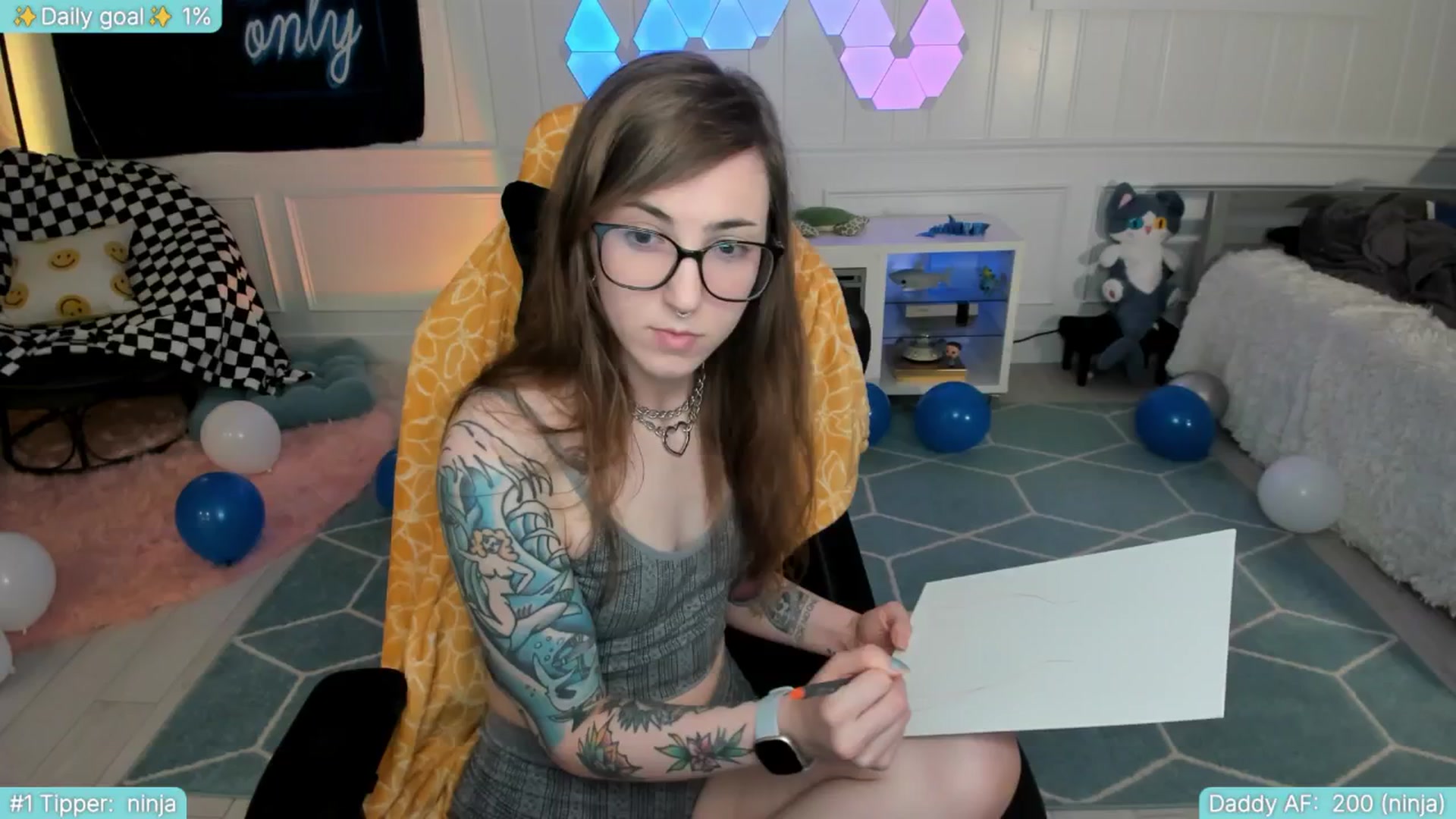 Gallery image thumbnail from TheSharkQueen's myfreecams stream on, 06/07/2025, 03:23 image 5 of 20