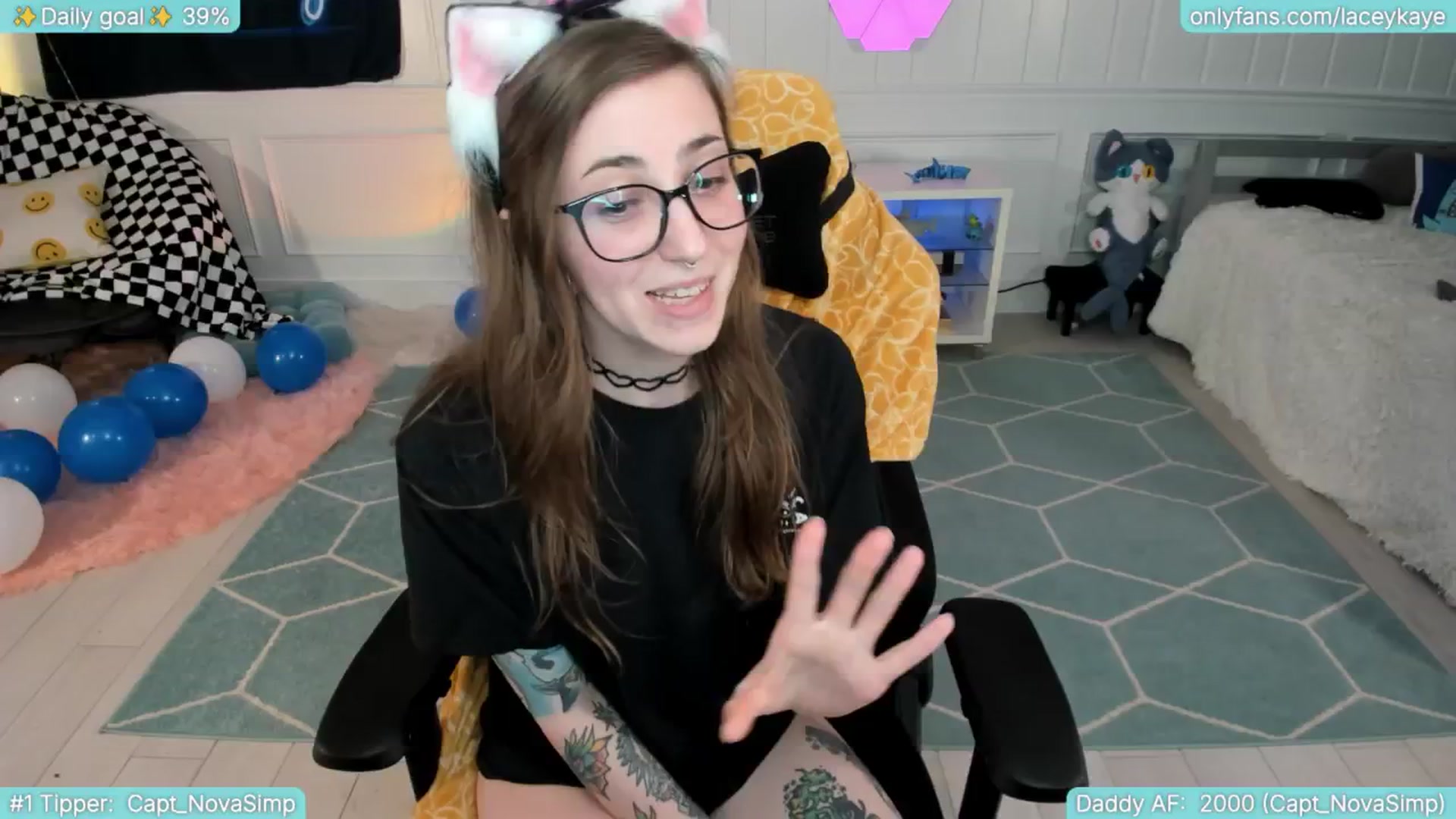 Gallery image thumbnail from TheSharkQueen's myfreecams stream on, 06/08/2025, 07:31 image 10 of 20