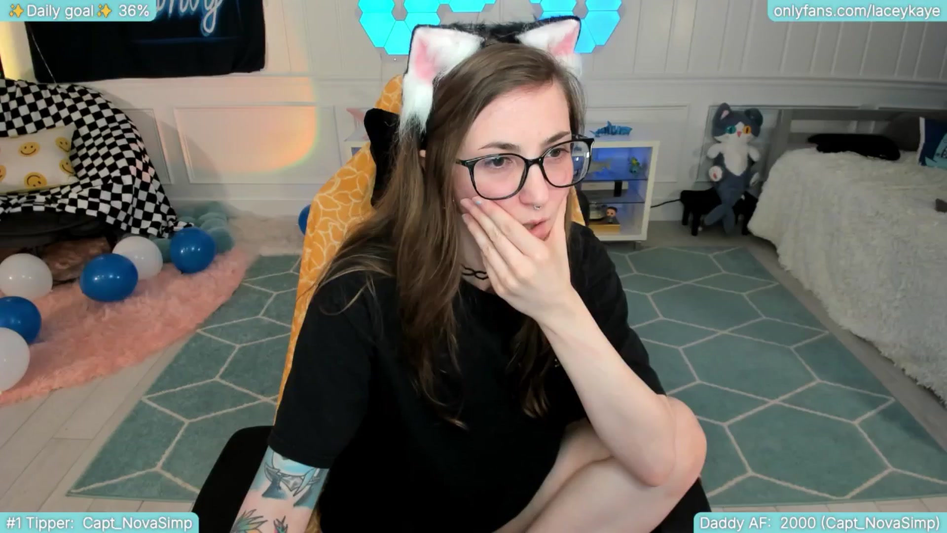 Gallery image thumbnail from TheSharkQueen's myfreecams stream on, 06/08/2025, 07:31 image 3 of 20