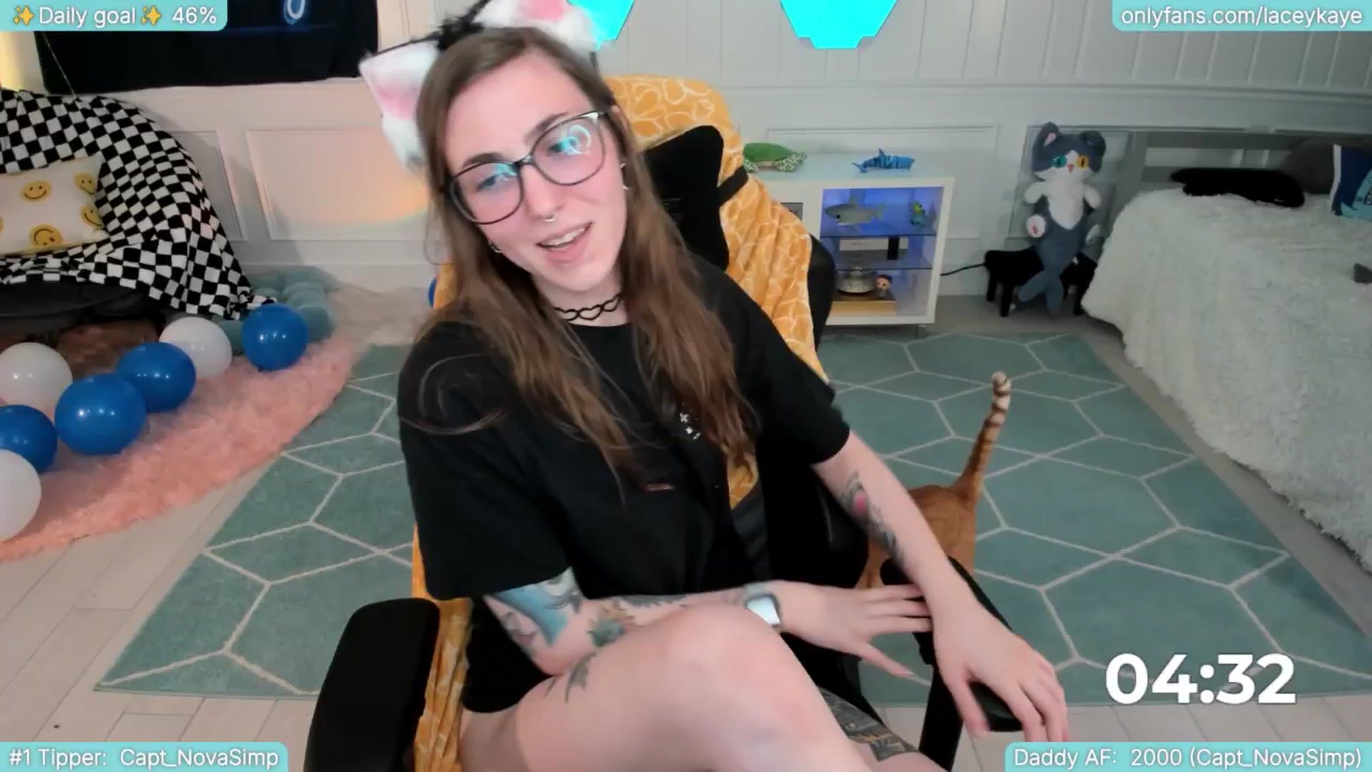 Gallery image thumbnail from TheSharkQueen's myfreecams stream on, 06/08/2025, 07:31 image 14 of 20