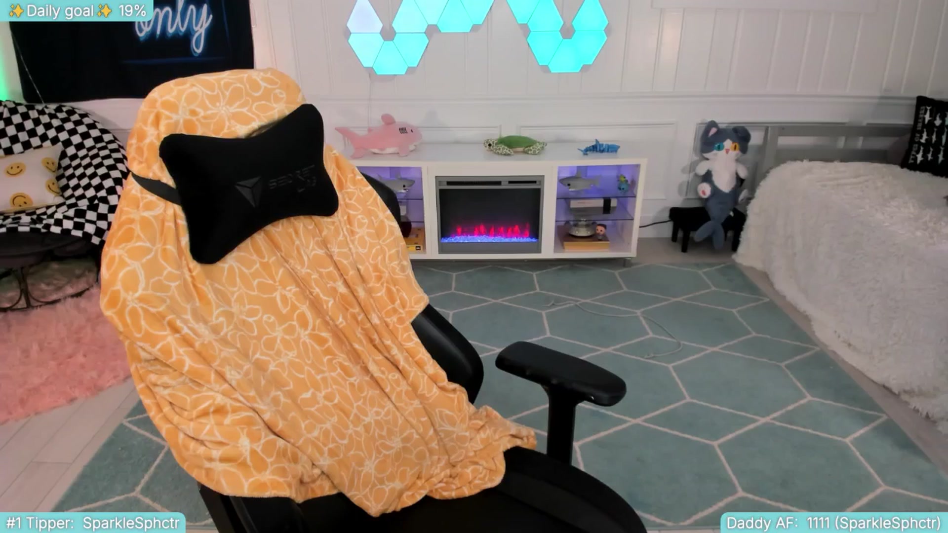 Gallery image thumbnail from TheSharkQueen's myfreecams stream on, 06/12/2025, 05:36 image 5 of 20