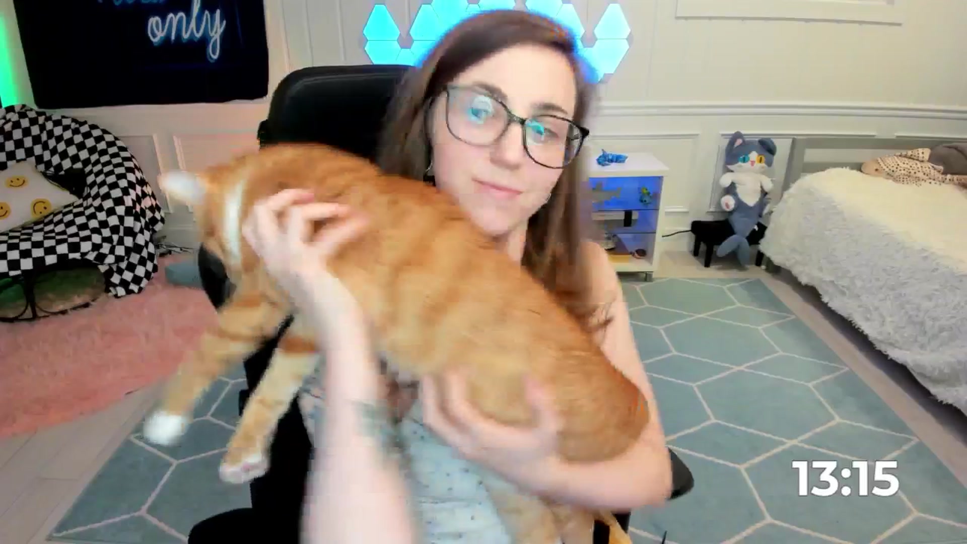 Gallery image thumbnail from TheSharkQueen's myfreecams stream on, 06/16/2025, 07:42 image 12 of 20