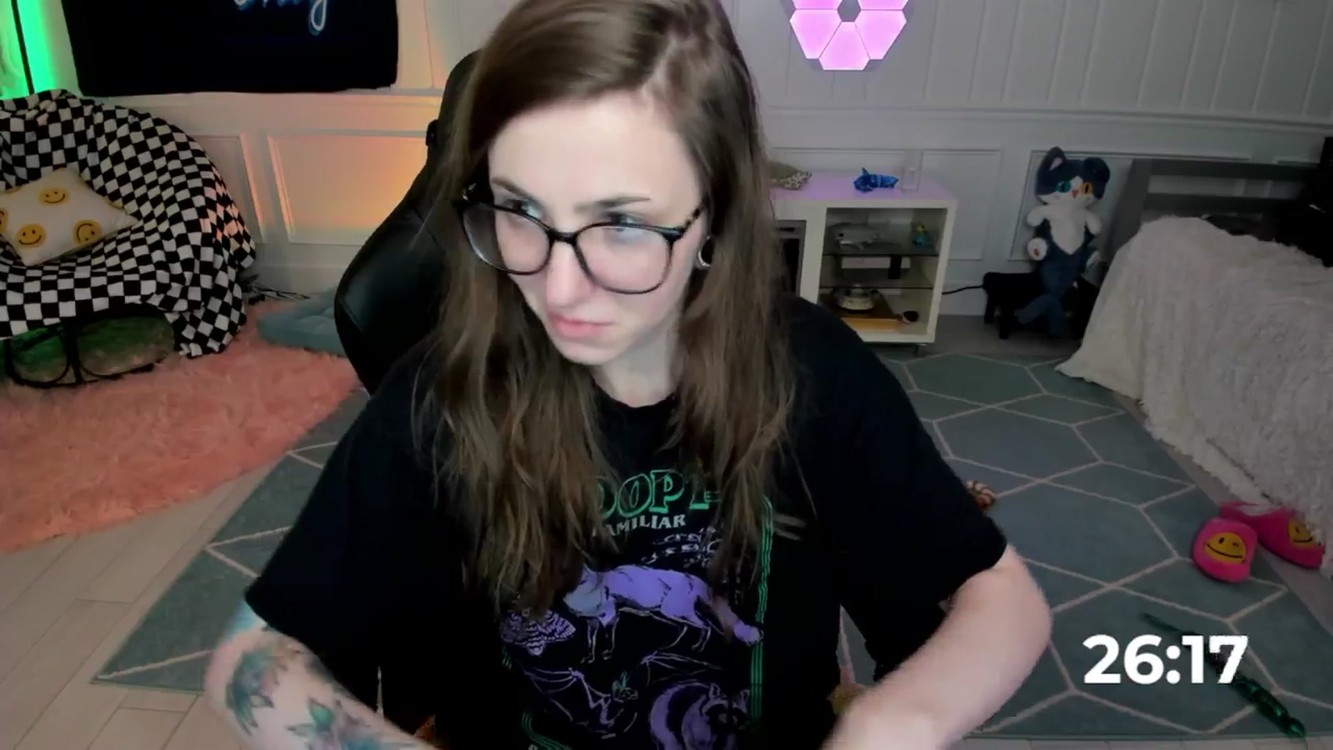 Gallery image thumbnail from TheSharkQueen's myfreecams stream on, 06/16/2025, 07:42 image 3 of 20