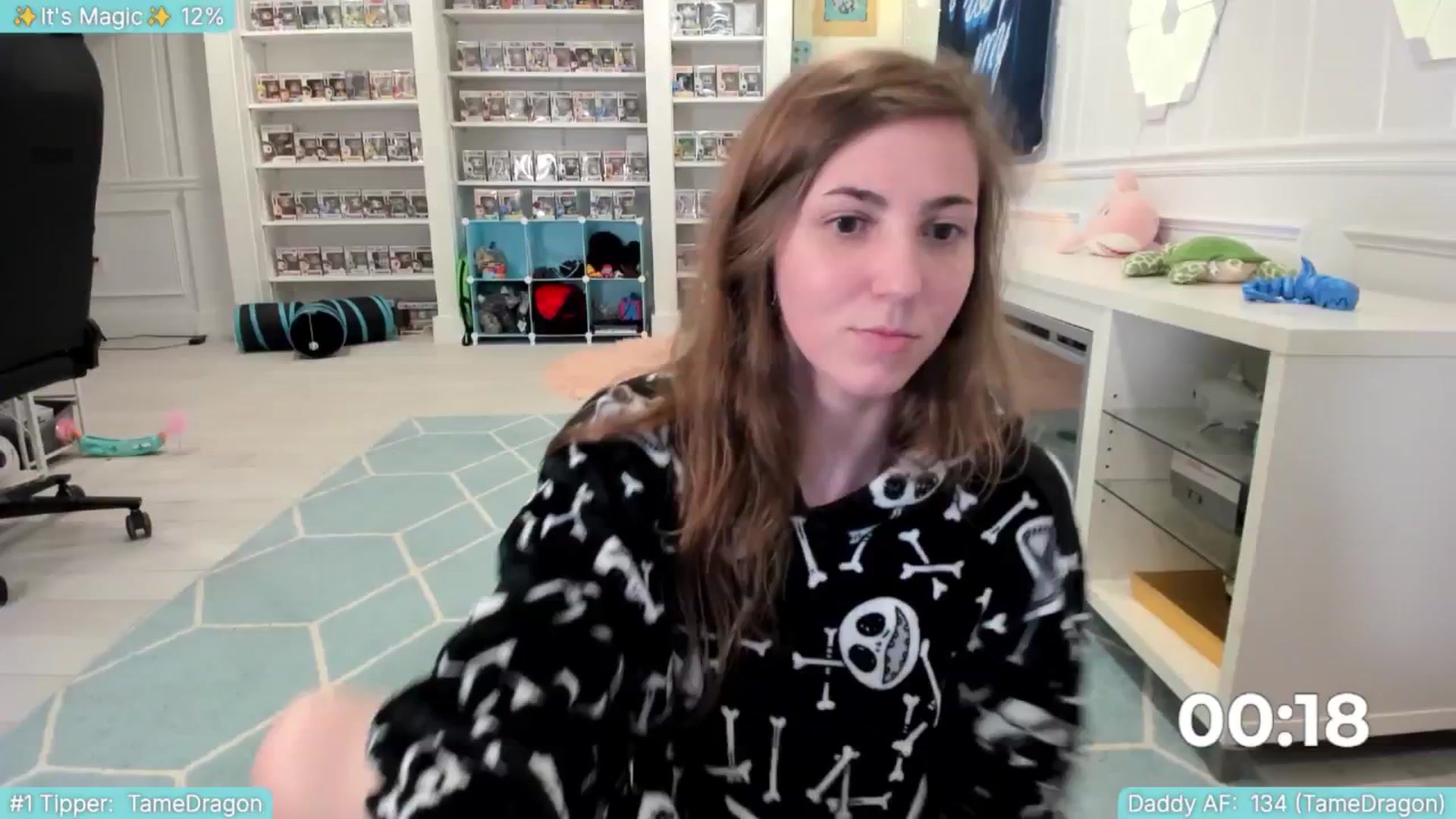 Gallery image thumbnail from TheSharkQueen's myfreecams stream on, 06/19/2025, 04:57 image 15 of 20