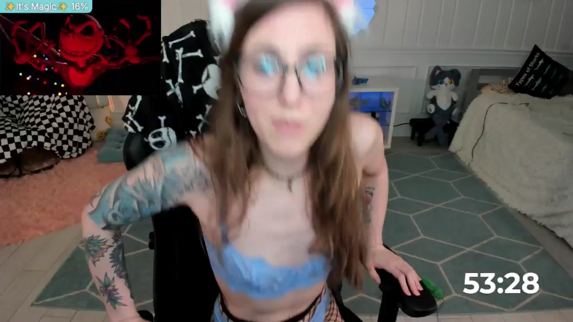 Gallery image thumbnail from TheSharkQueen's myfreecams stream on, 06/20/2025, 06:00 image 9 of 20
