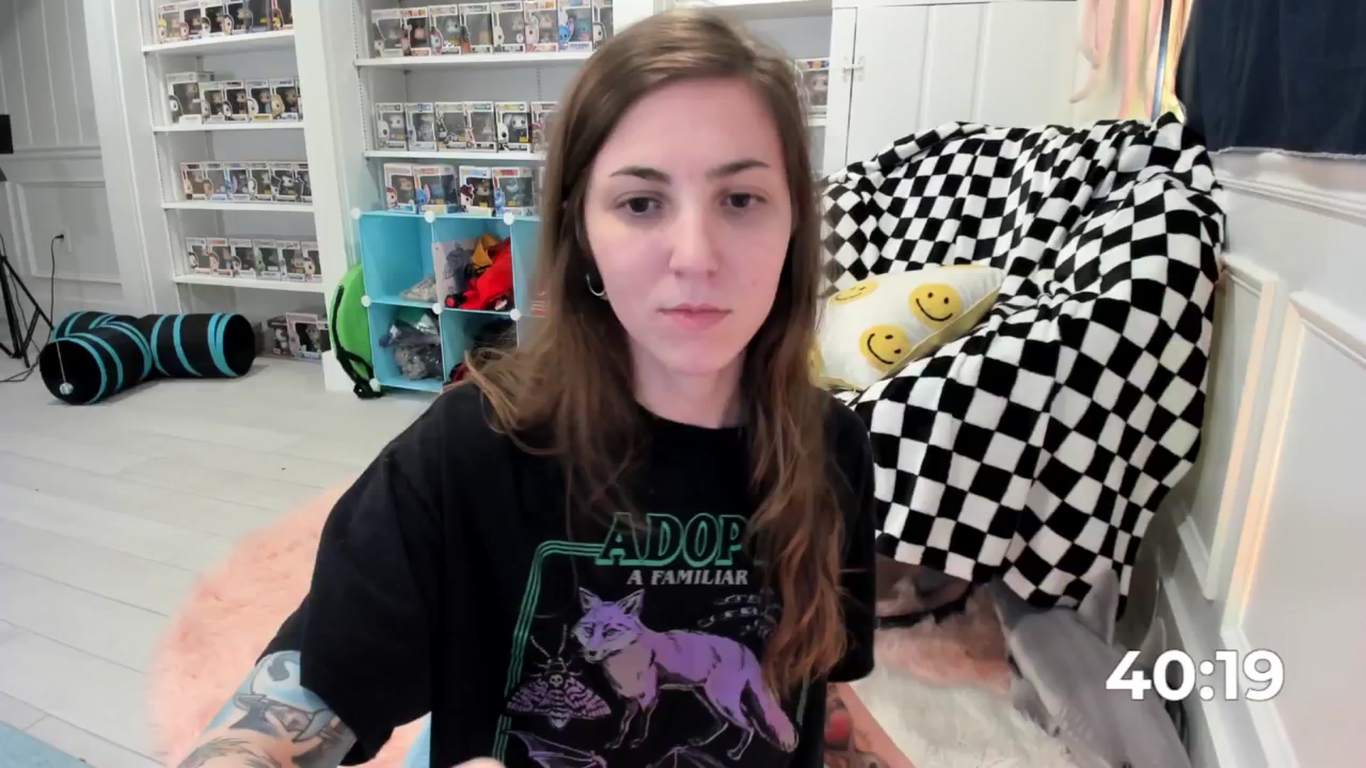 Gallery image thumbnail from TheSharkQueen's myfreecams stream on, 06/26/2025, 08:24 image 7 of 20