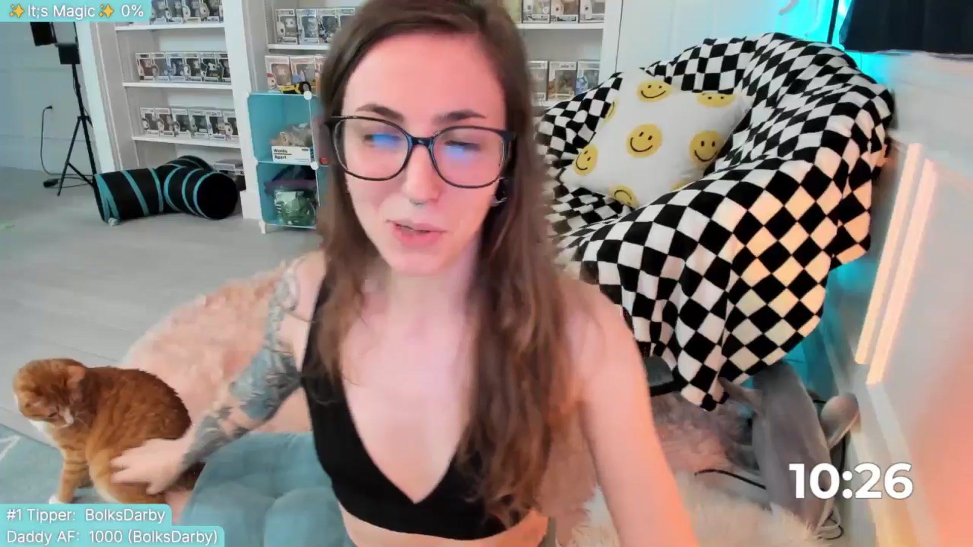 Gallery image thumbnail from TheSharkQueen's myfreecams stream on, 07/01/2025, 08:58 image 17 of 20