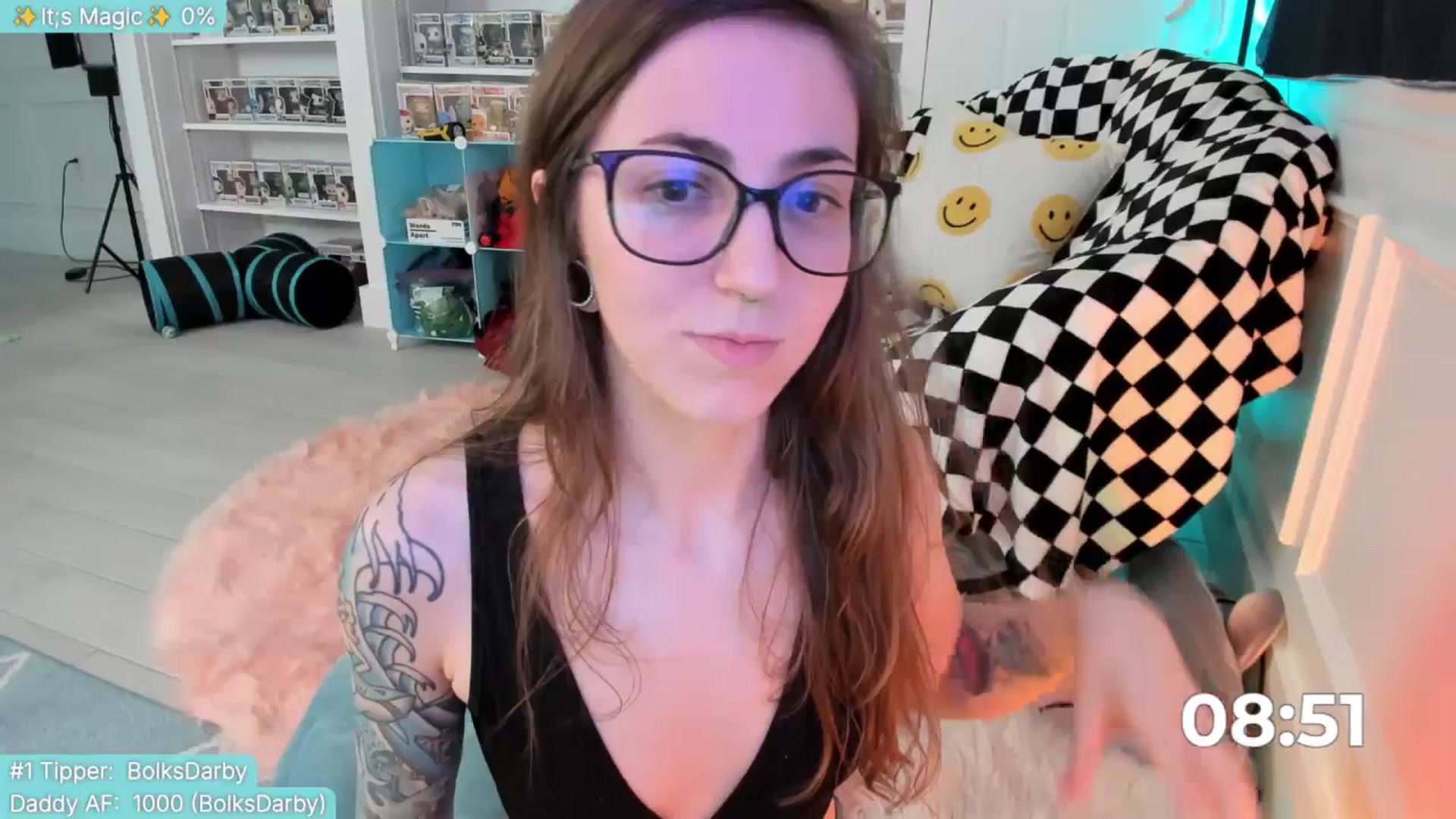 Gallery image thumbnail from TheSharkQueen's myfreecams stream on, 07/01/2025, 08:58 image 18 of 20