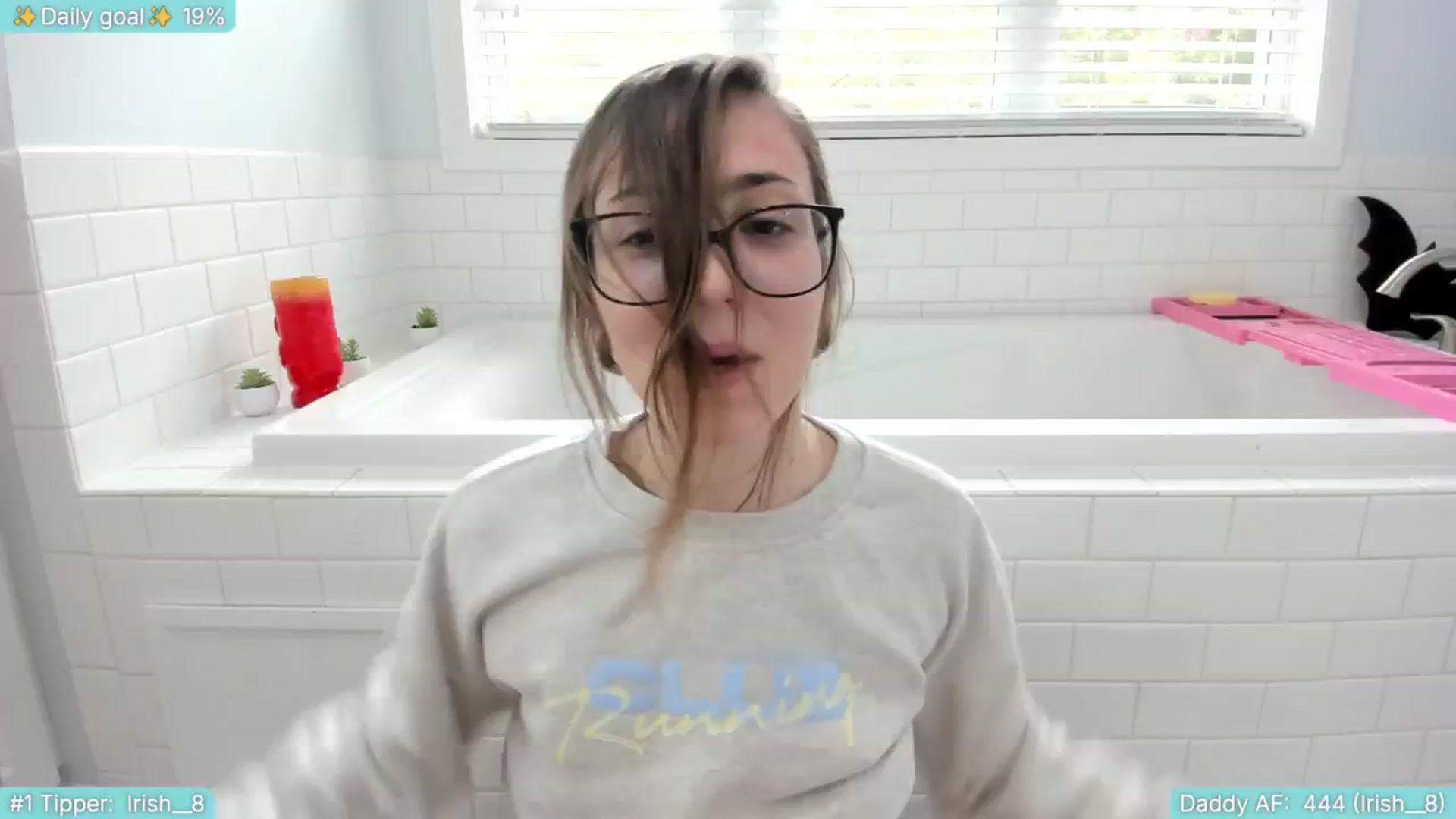 Gallery image thumbnail from TheSharkQueen's myfreecams stream on, 07/12/2025, 20:49 image 10 of 20