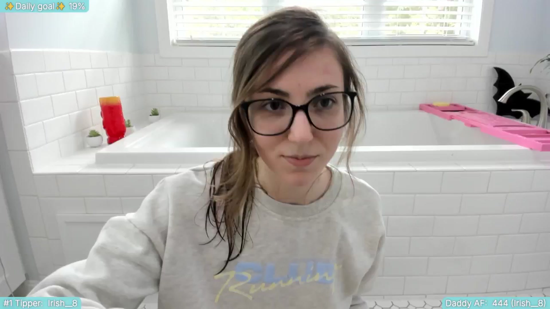 Gallery image thumbnail from TheSharkQueen's myfreecams stream on, 07/12/2025, 20:49 image 12 of 20
