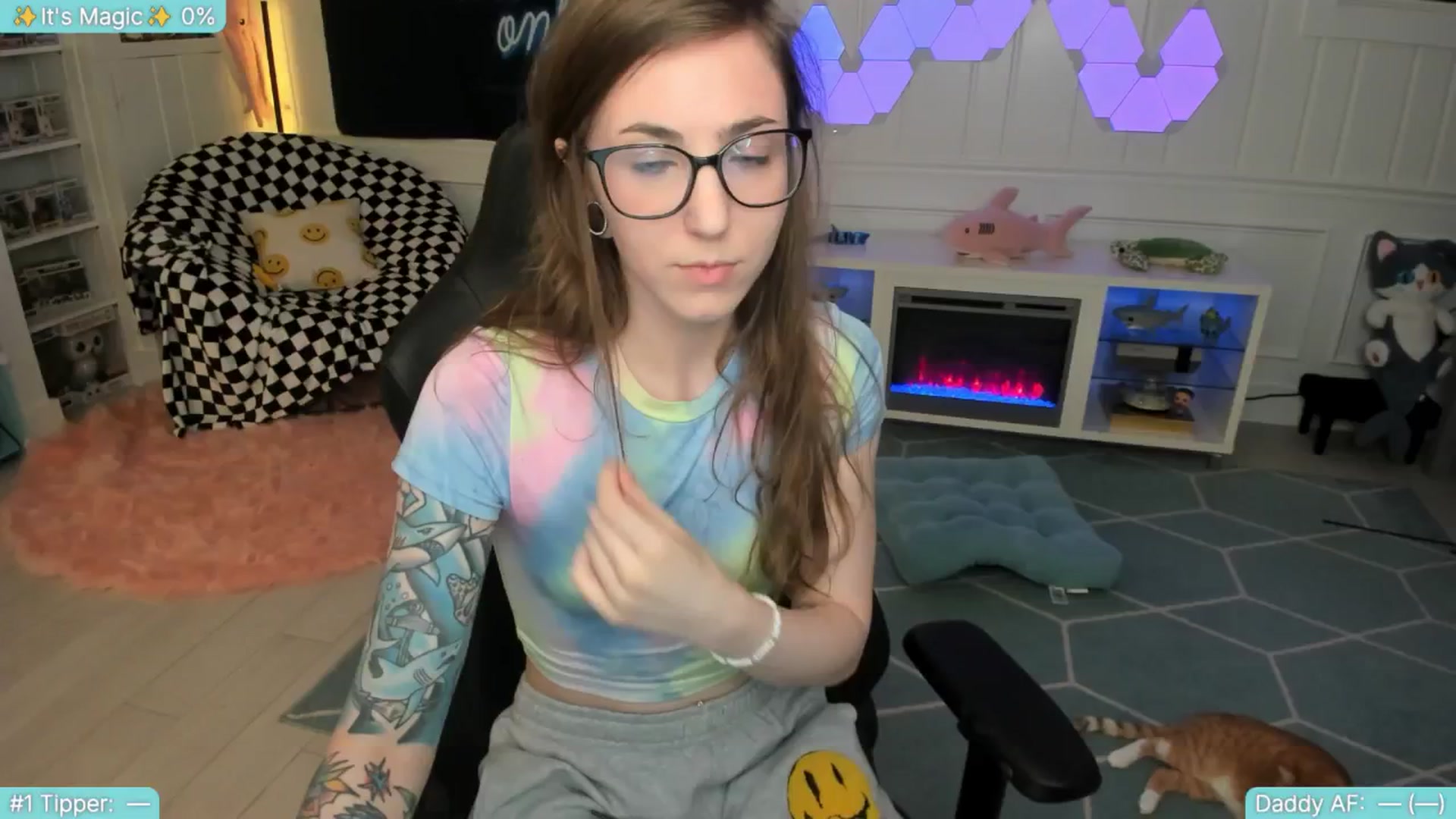 Gallery image thumbnail from TheSharkQueen's myfreecams stream on, 07/16/2025, 02:22 image 9 of 20