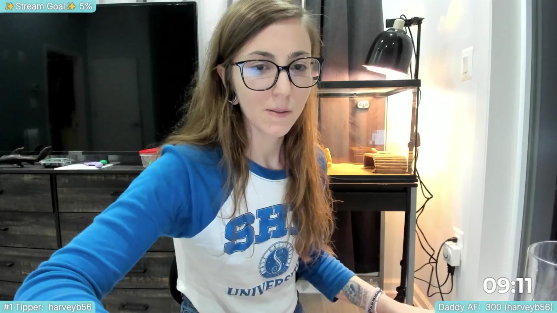 Gallery image thumbnail from TheSharkQueen's myfreecams stream on, 07/30/2025, 02:36 image 18 of 20