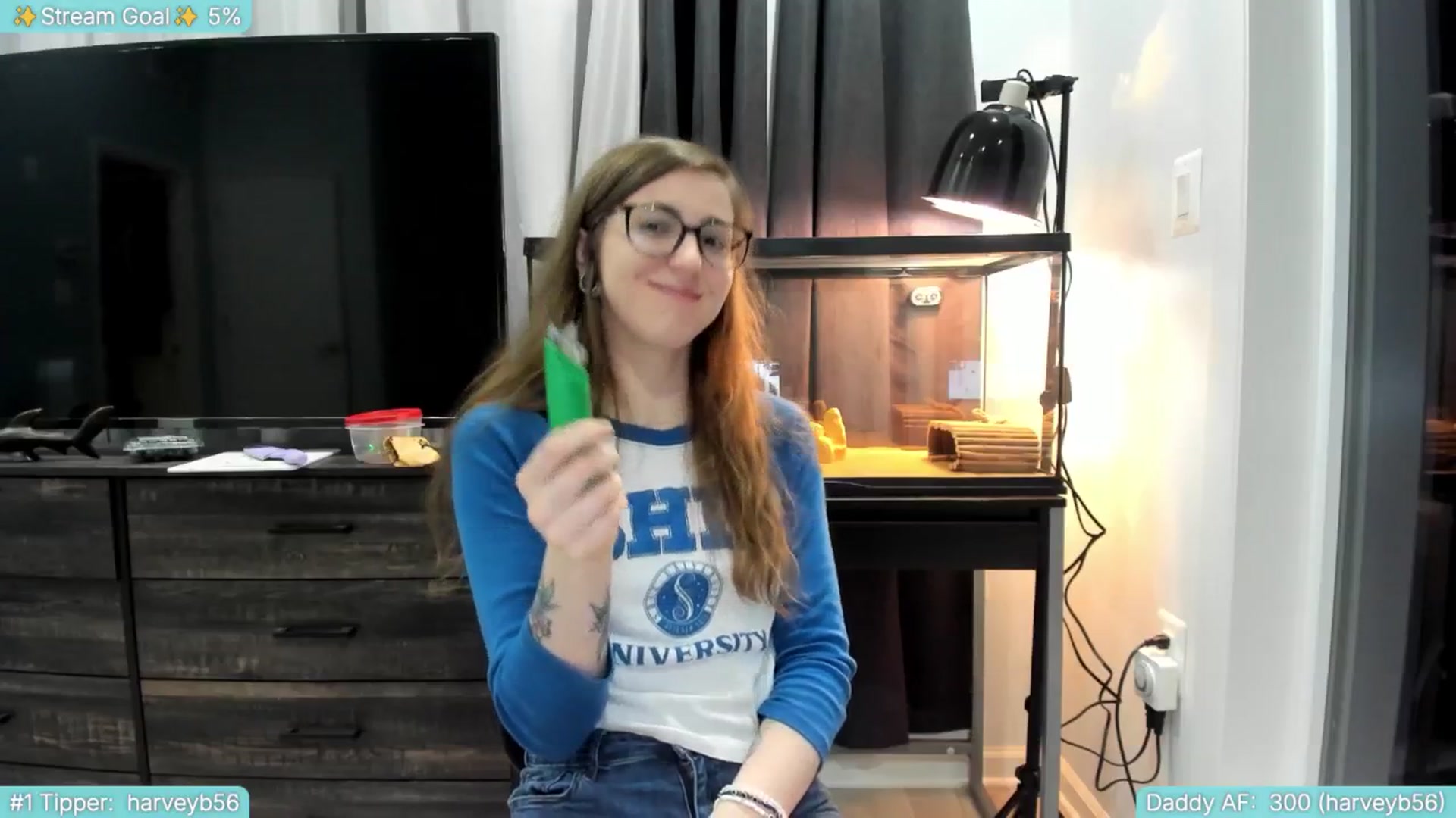 Gallery image thumbnail from TheSharkQueen's myfreecams stream on, 07/30/2025, 02:36 image 15 of 20