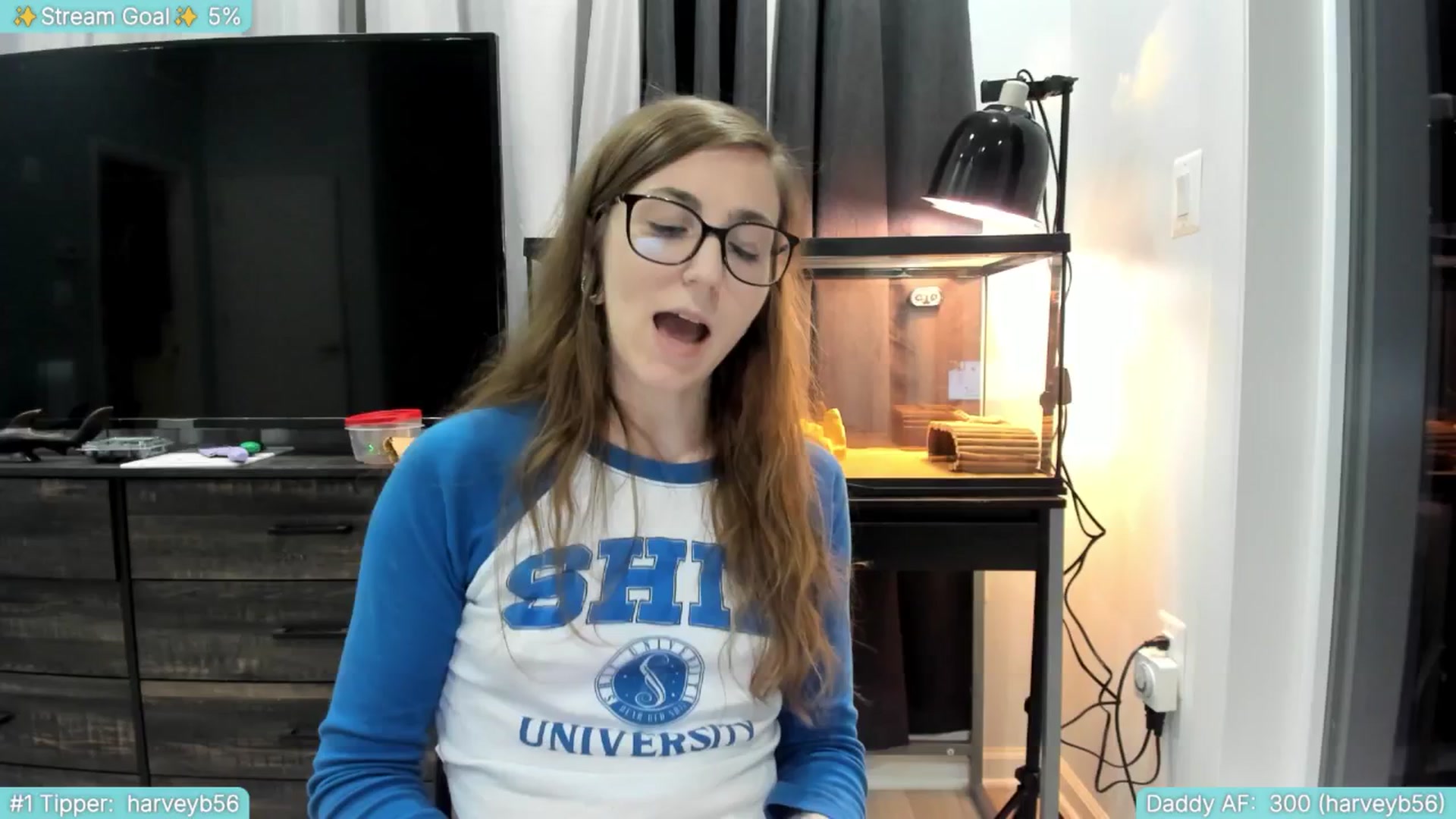 Gallery image thumbnail from TheSharkQueen's myfreecams stream on, 07/30/2025, 02:36 image 16 of 20