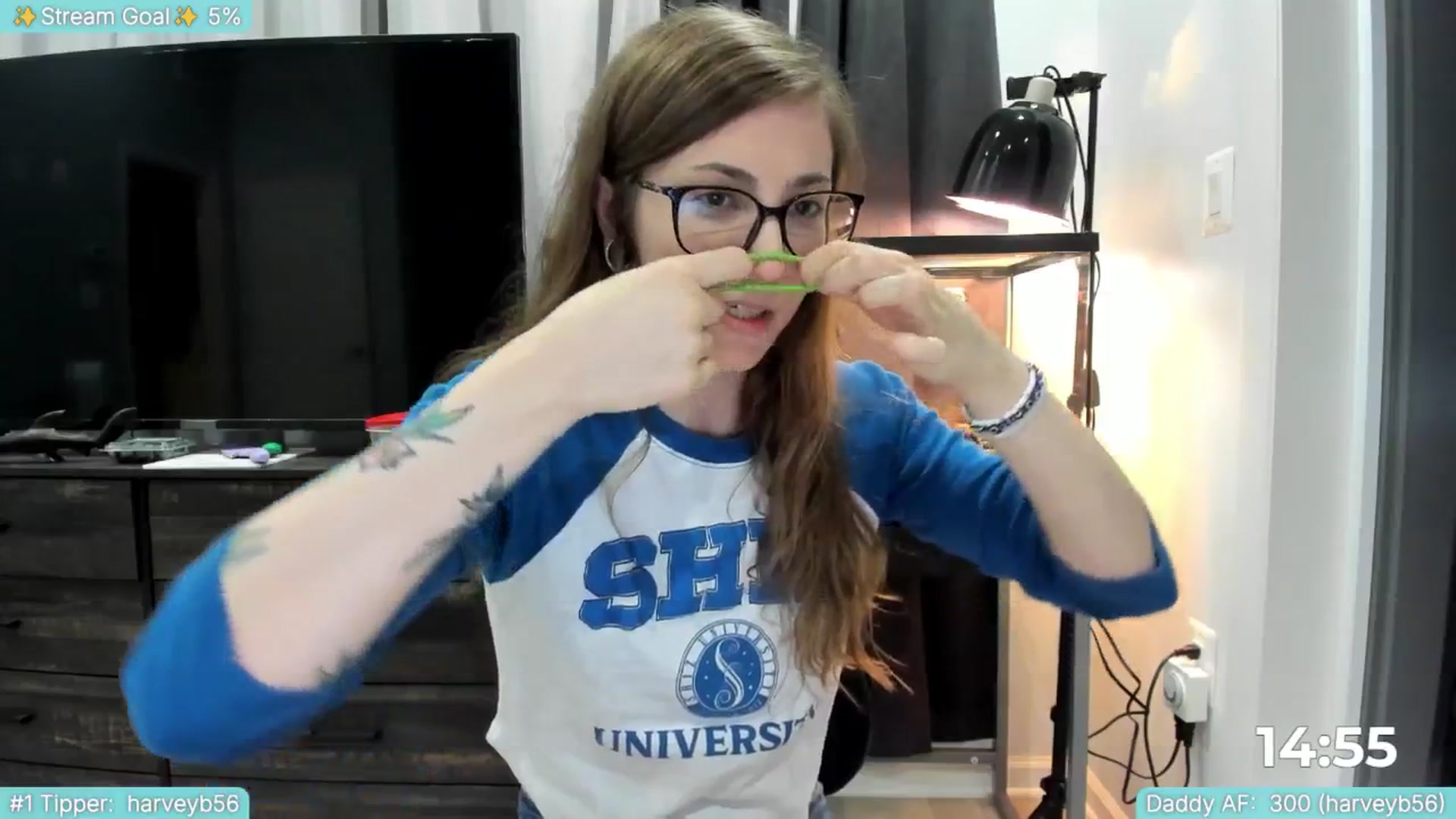Gallery image thumbnail from TheSharkQueen's myfreecams stream on, 07/30/2025, 02:36 image 17 of 20