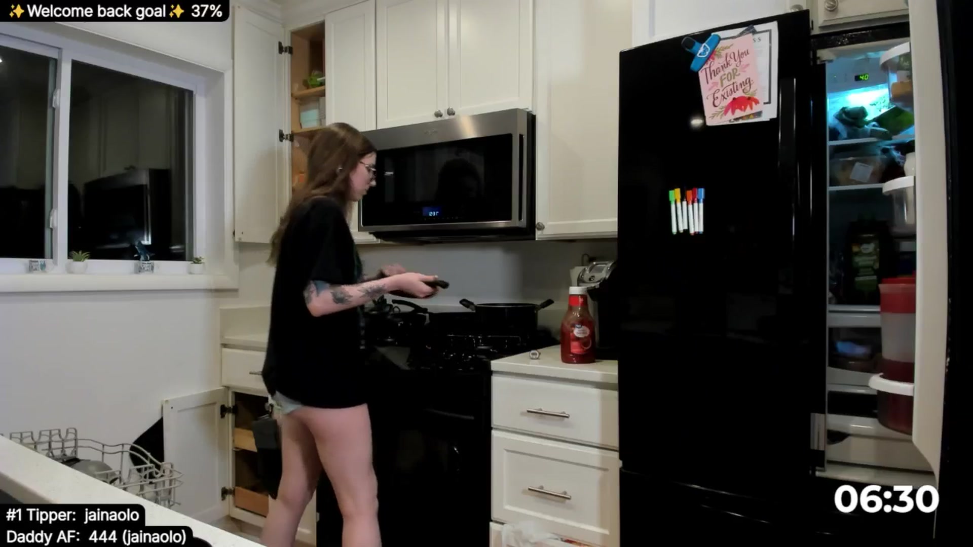 Gallery image thumbnail from TheSharkQueen's myfreecams stream on, 08/05/2025, 05:23 image 12 of 20