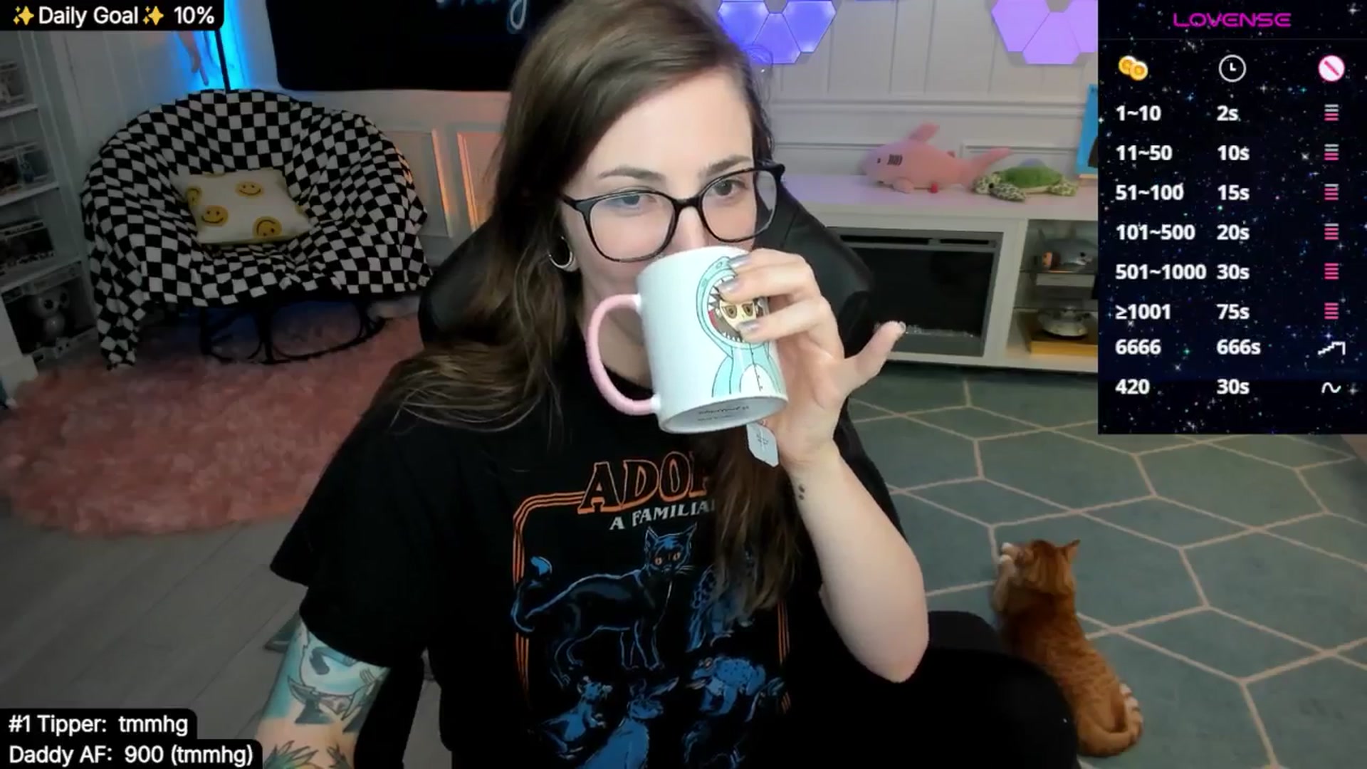 Gallery image thumbnail from TheSharkQueen's myfreecams stream on, 08/13/2025, 05:43 image 2 of 20