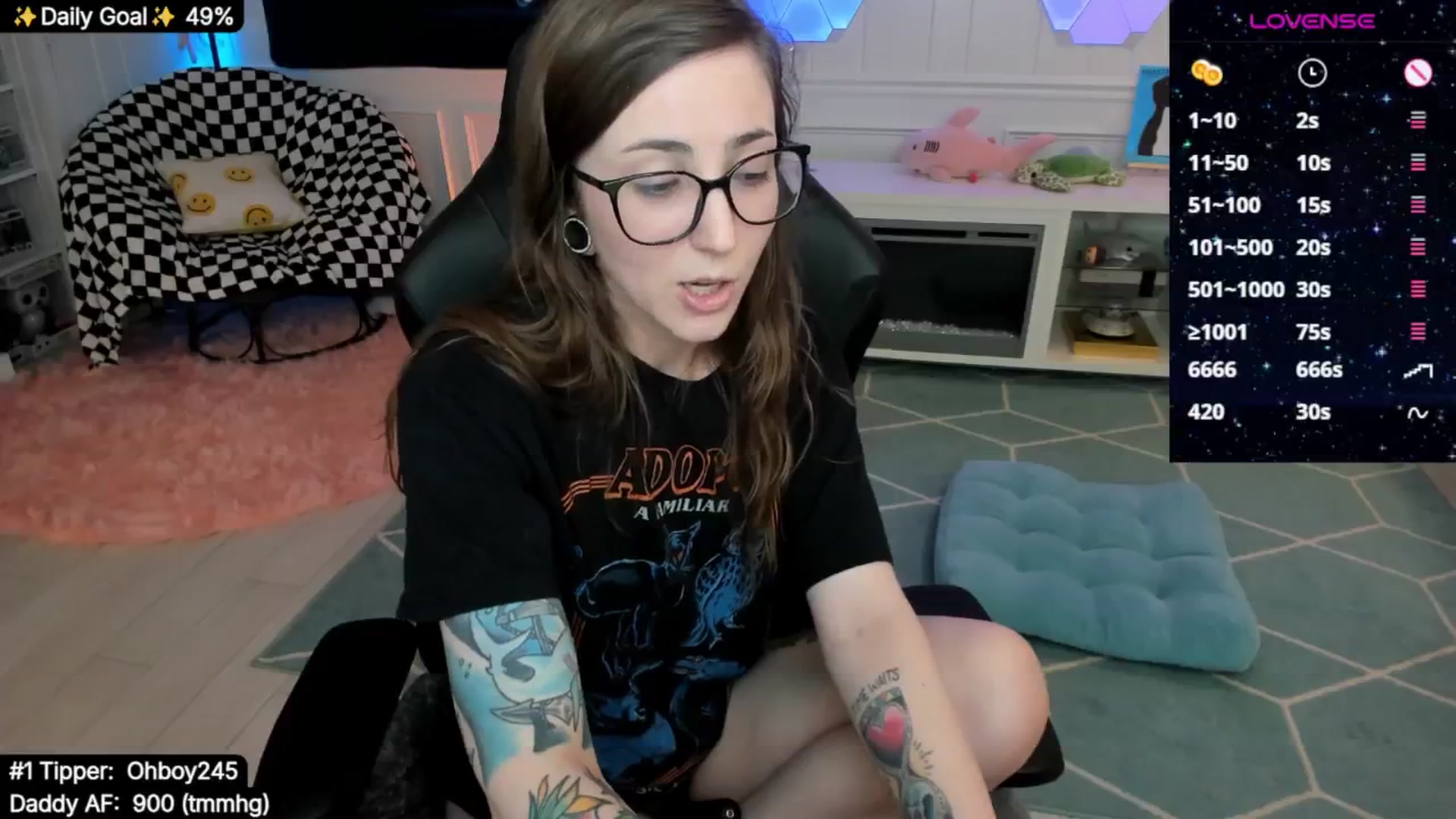 Gallery image thumbnail from TheSharkQueen's myfreecams stream on, 08/13/2025, 05:43 image 13 of 20