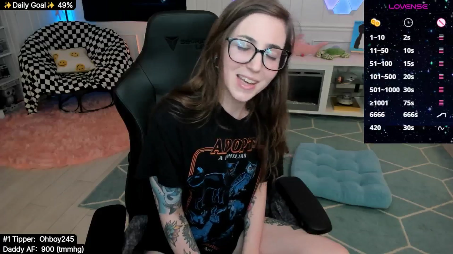 Gallery image thumbnail from TheSharkQueen's myfreecams stream on, 08/13/2025, 05:43 image 12 of 20