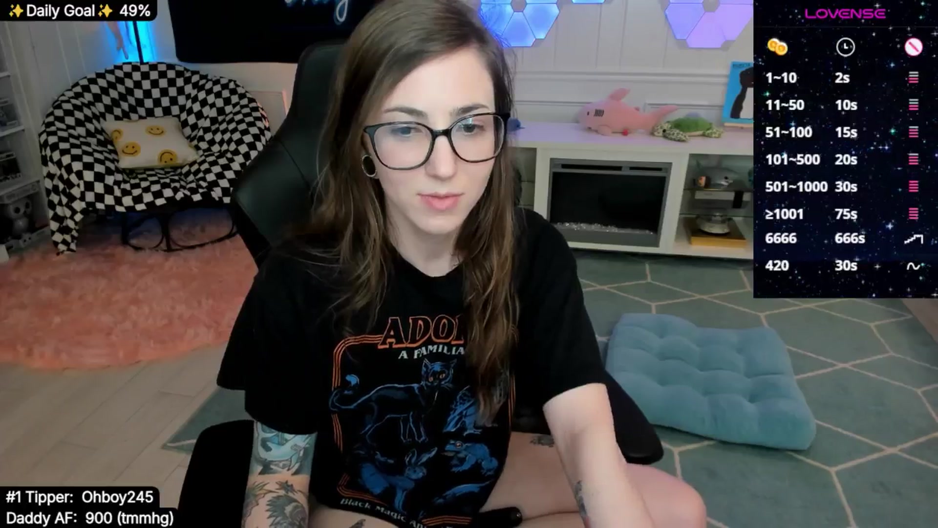 Gallery image thumbnail from TheSharkQueen's myfreecams stream on, 08/13/2025, 05:43 image 11 of 20