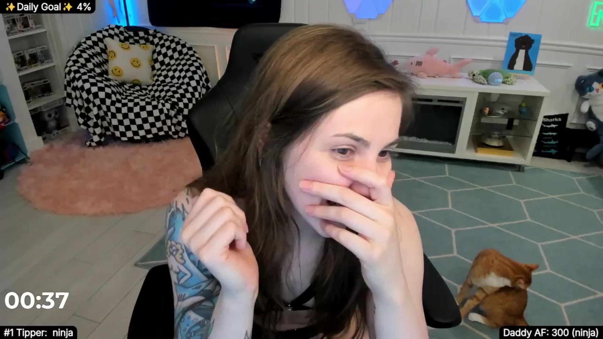 Gallery image thumbnail from TheSharkQueen's myfreecams stream on, 08/23/2025, 02:46 image 14 of 20