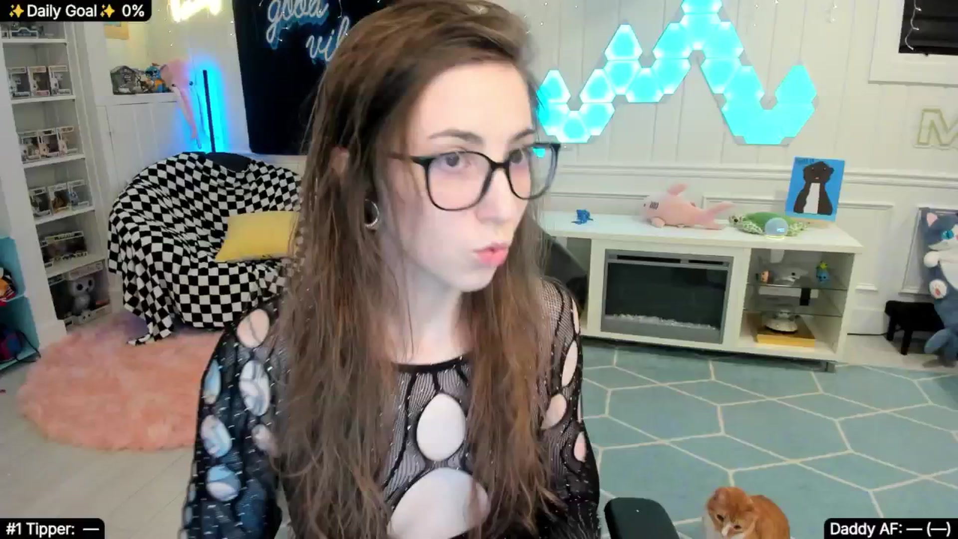 Gallery image thumbnail from TheSharkQueen's myfreecams stream on, 08/31/2025, 01:40 image 1 of 20