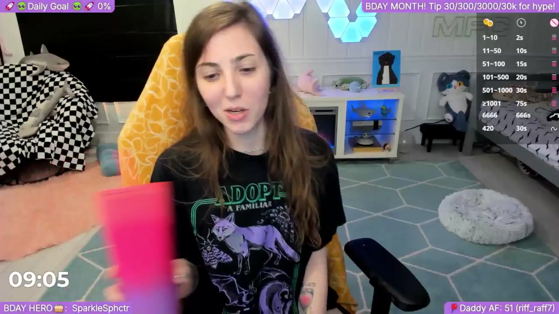 Gallery image thumbnail from TheSharkQueen's myfreecams stream on, 09/19/2025, 03:28 image 18 of 20