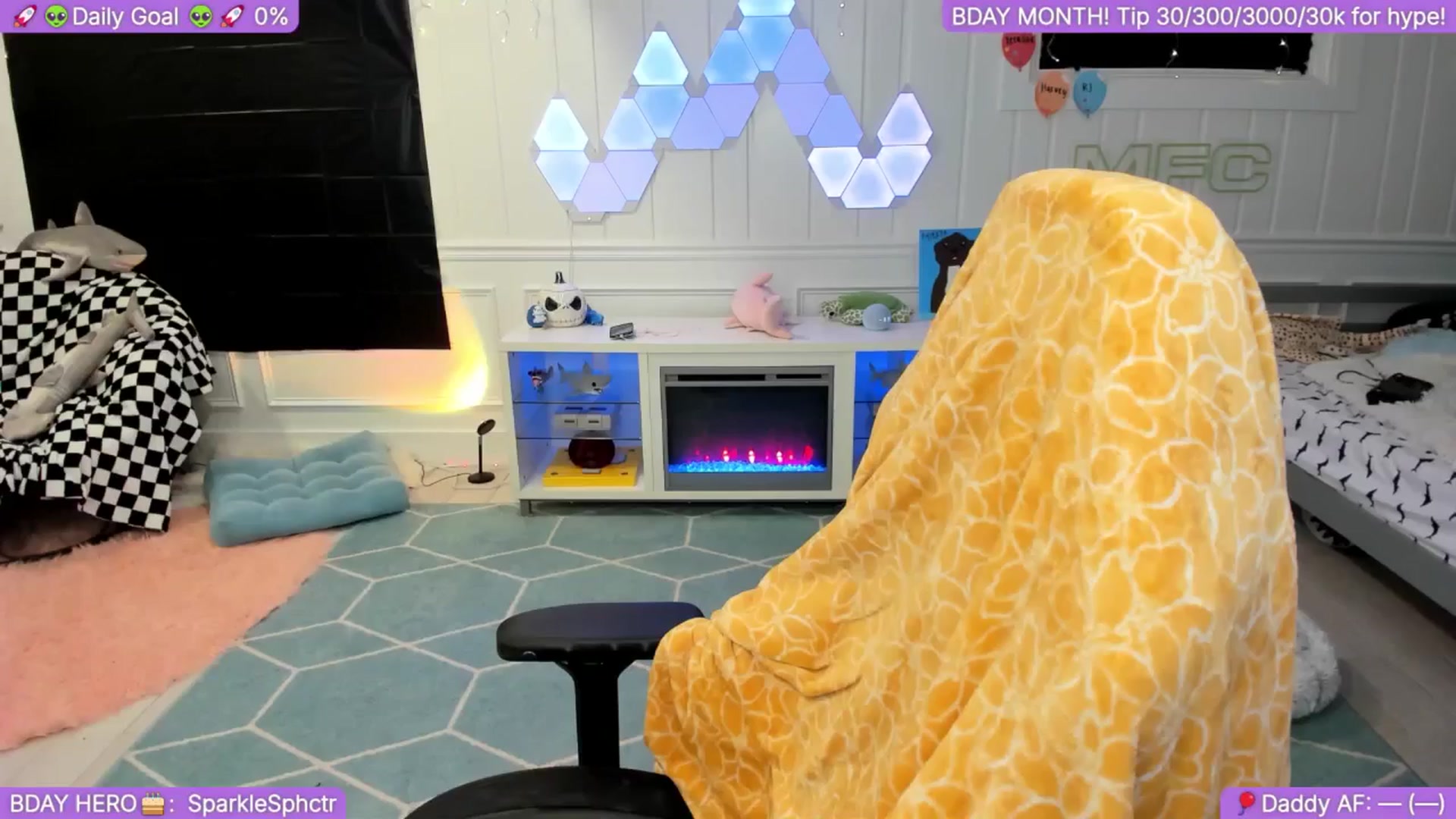Gallery image thumbnail from TheSharkQueen's myfreecams stream on, 09/19/2025, 03:28 image 1 of 20