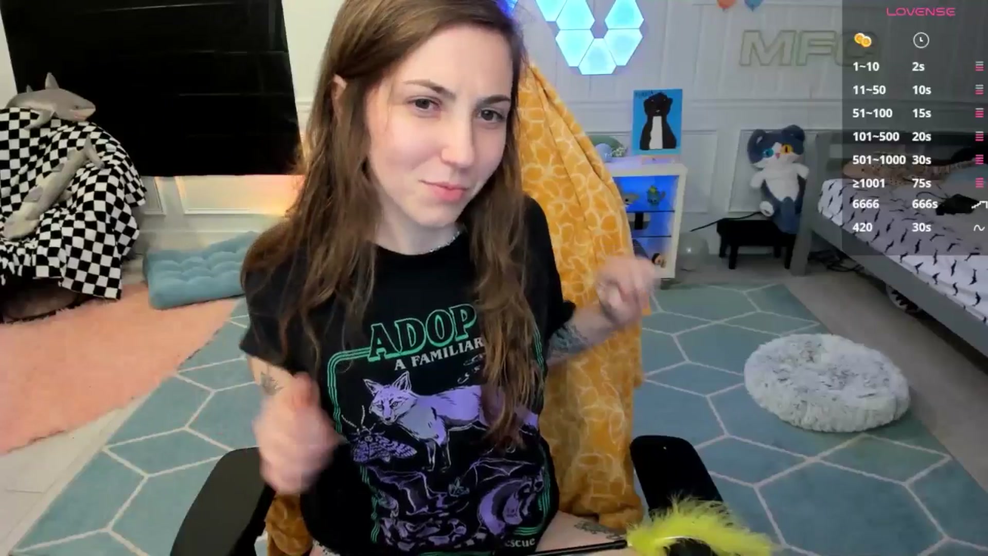 Gallery image thumbnail from TheSharkQueen's myfreecams stream on, 09/19/2025, 03:28 image 8 of 20