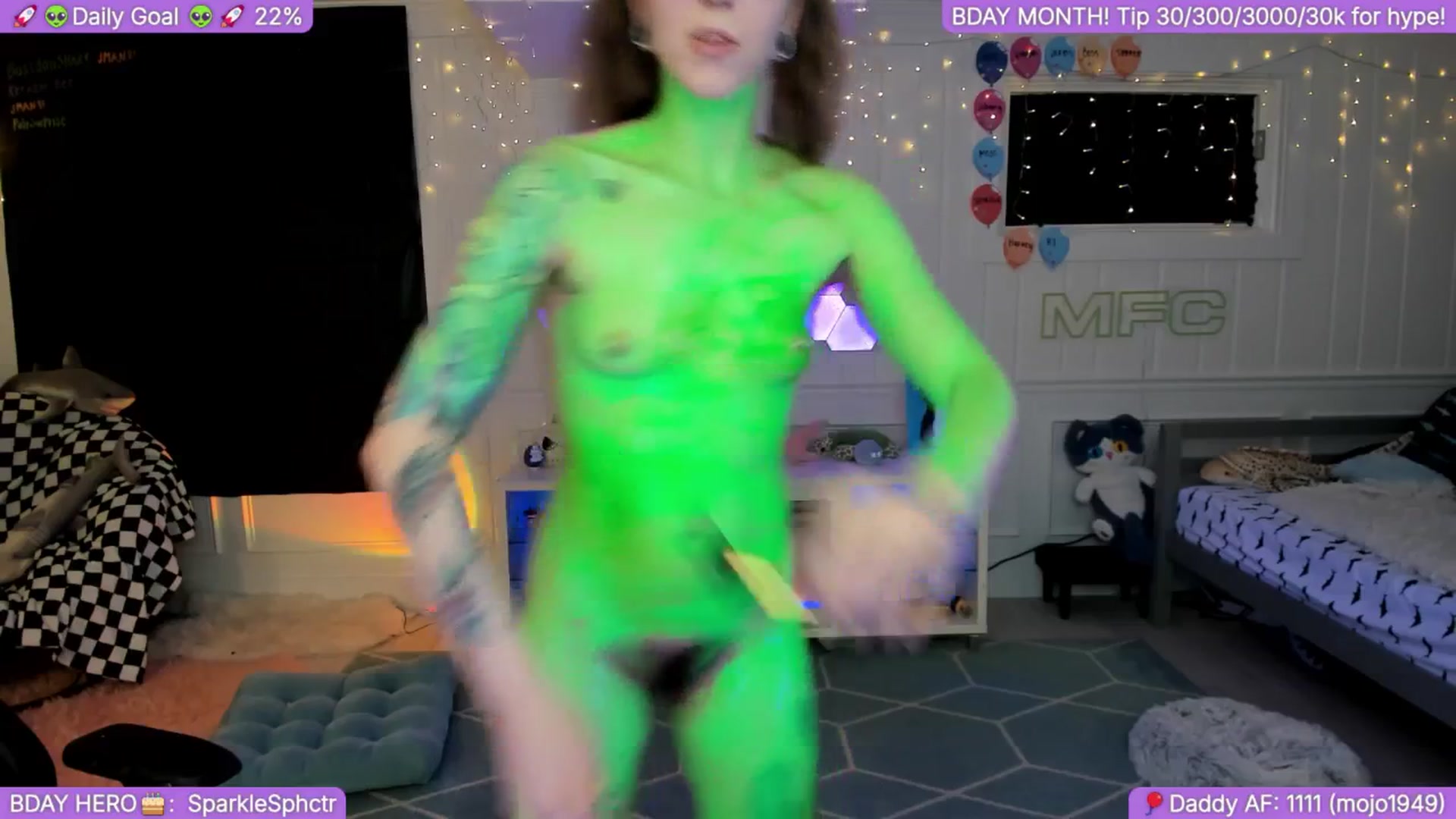 Gallery image thumbnail from TheSharkQueen's myfreecams stream on, 09/20/2025, 04:46 image 8 of 20