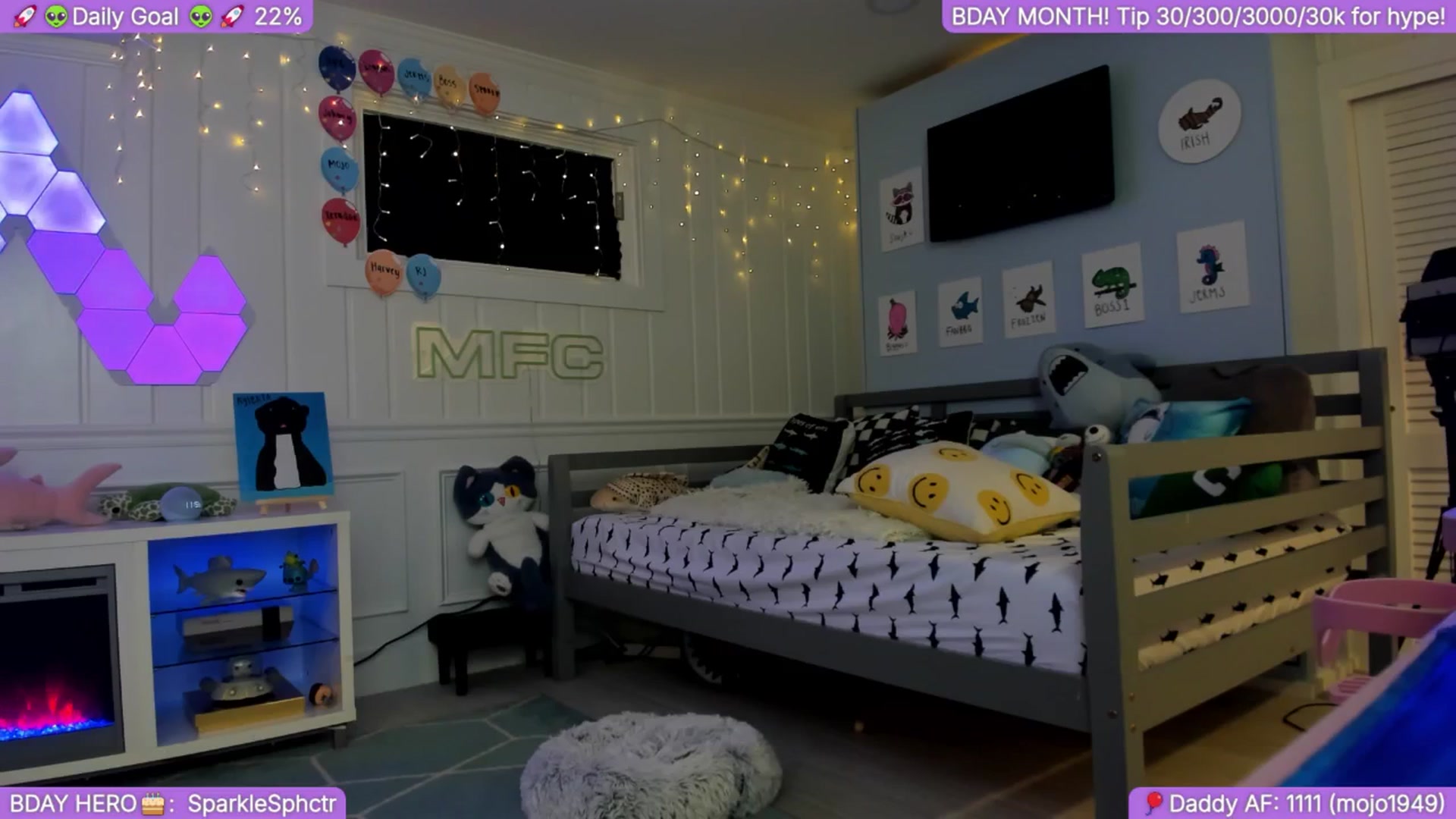 Gallery image thumbnail from TheSharkQueen's myfreecams stream on, 09/20/2025, 04:46 image 10 of 20