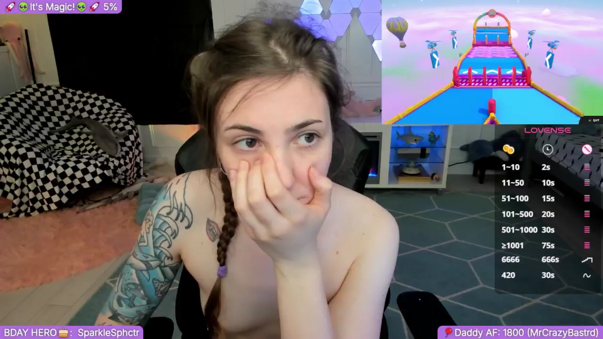 Gallery image thumbnail from TheSharkQueen's myfreecams stream on, 09/28/2025, 05:03 image 9 of 20